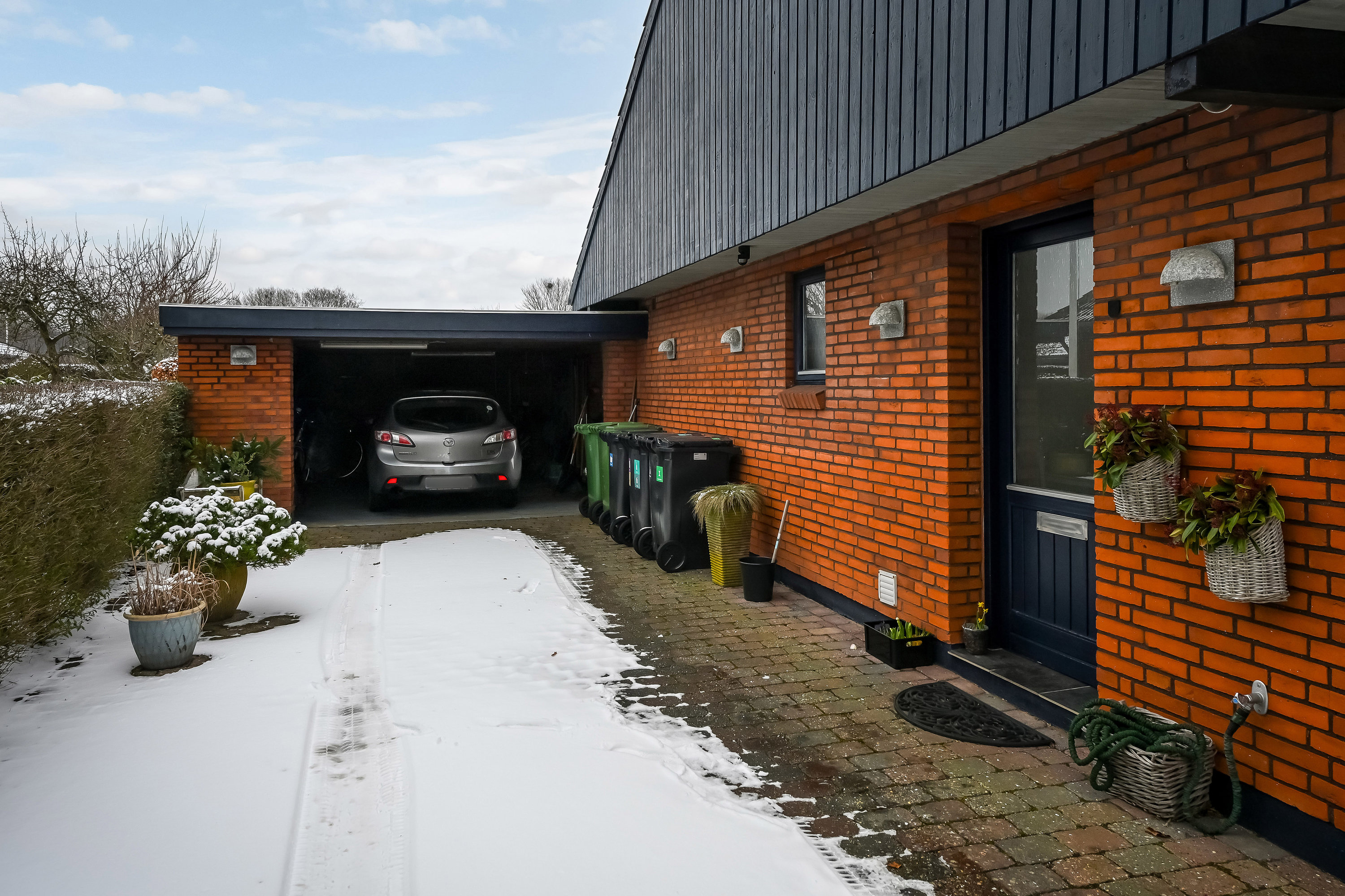 Fremhævet ejendommen billede i fuldskærmstilstand. Billede af Hindbærvej 3, 6715 Esbjerg N