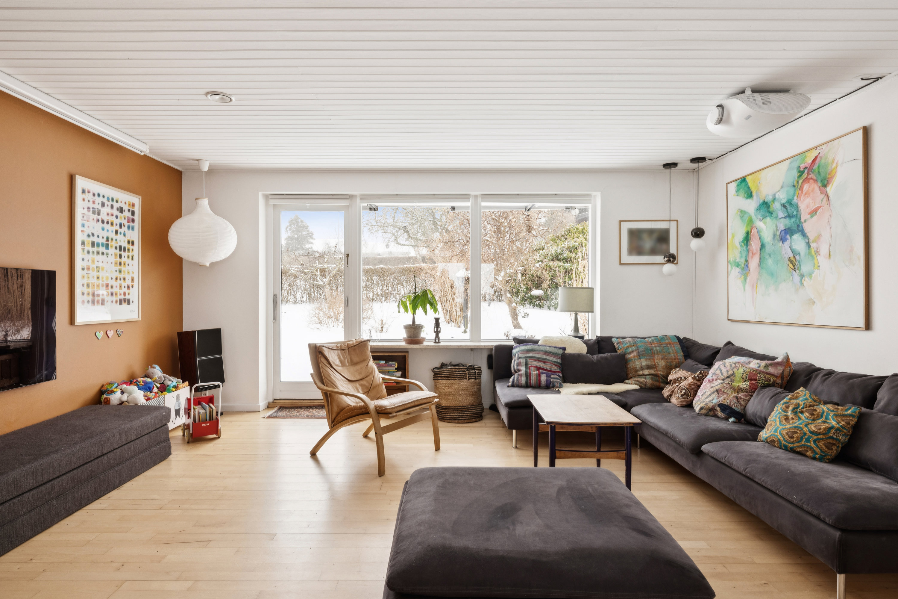 Fremhævet stue billede i fuldskærmstilstand. Billede af Havrevænget 10, Thorsager, 8410 Rønde