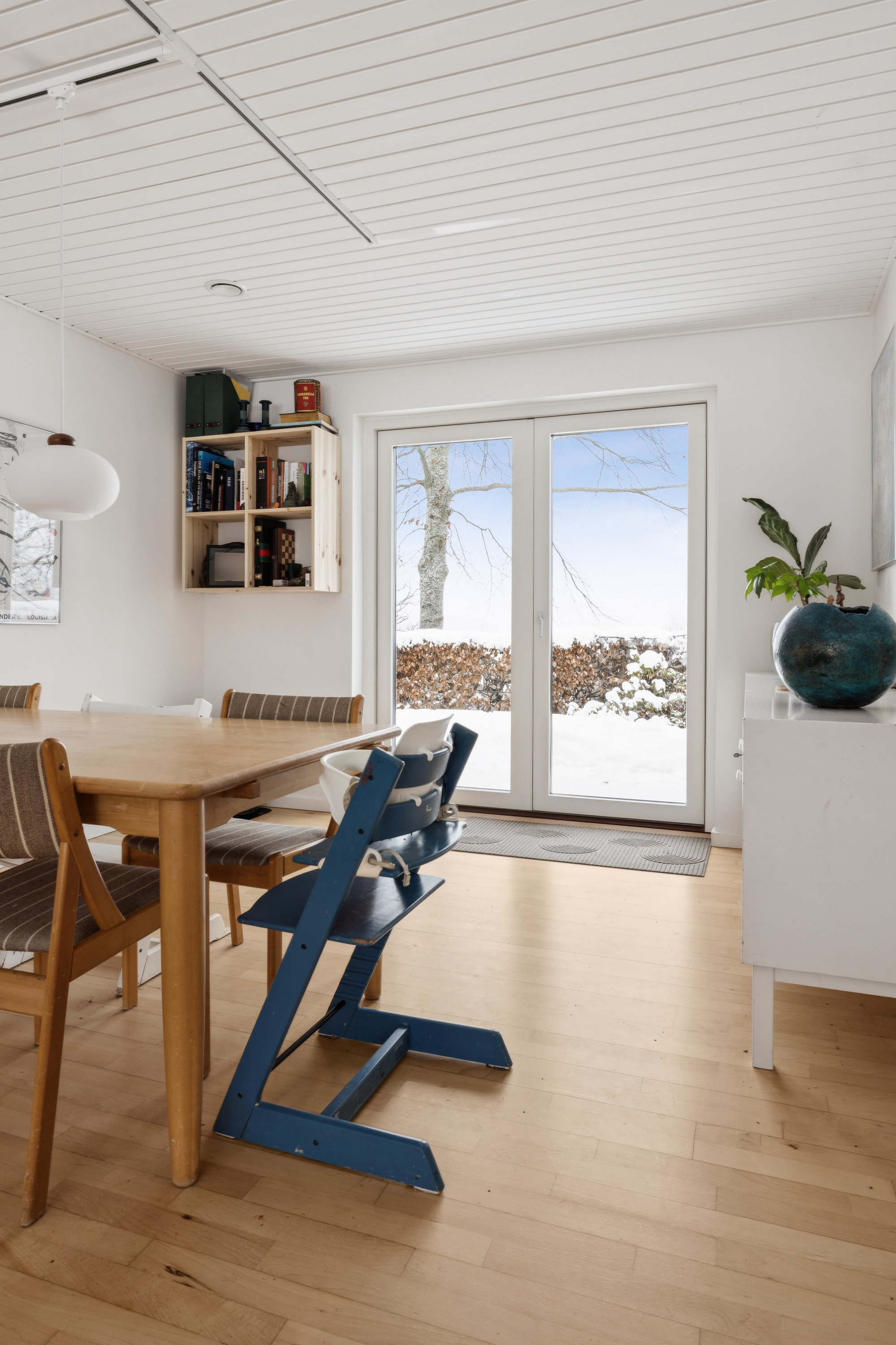 Fremhævet stue billede i fuldskærmstilstand. Billede af Havrevænget 10, Thorsager, 8410 Rønde