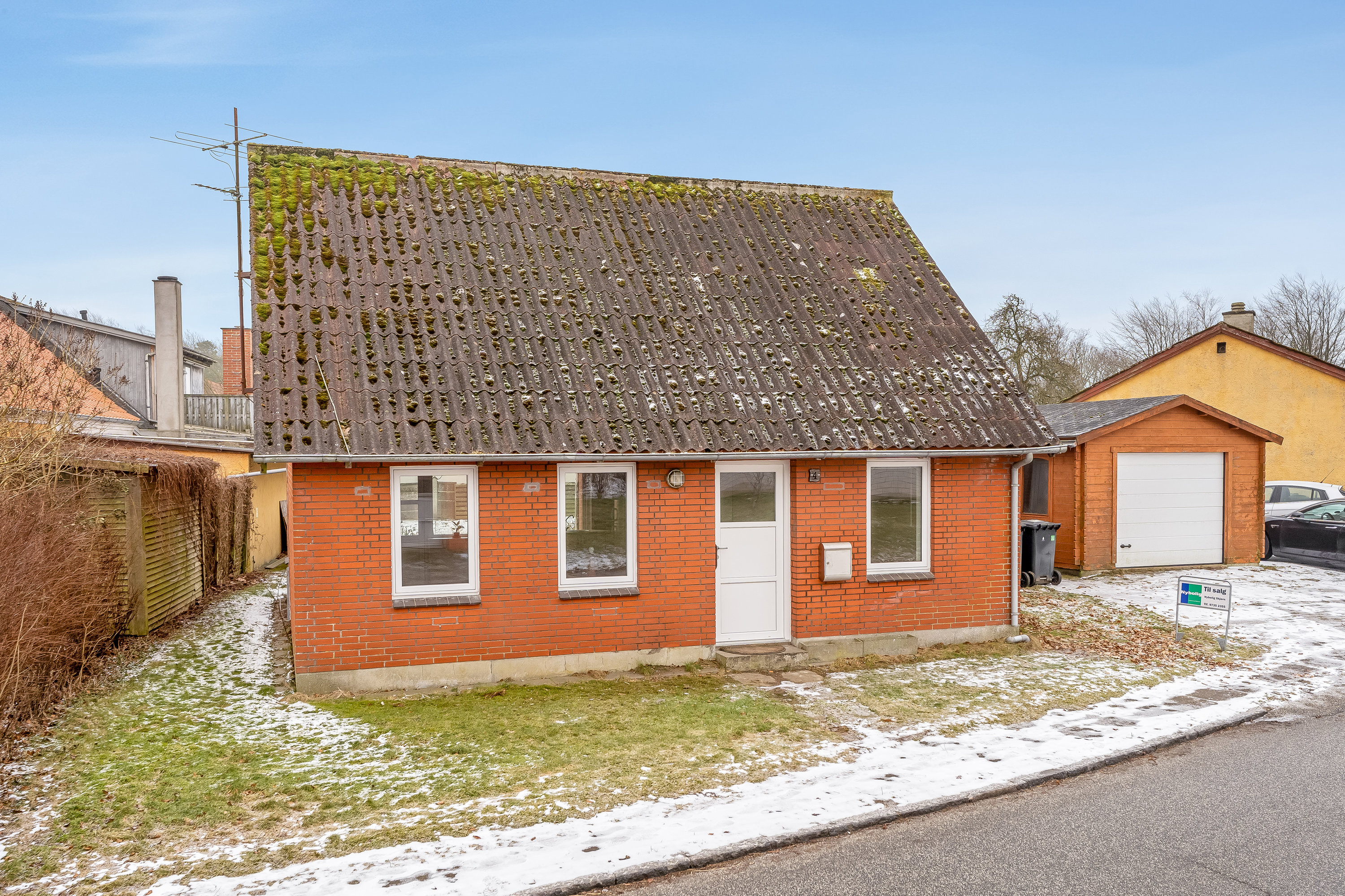 Fremhævet facade billede i fuldskærmstilstand. Billede af Toftevej 4, Bølling, 6900 Skjern