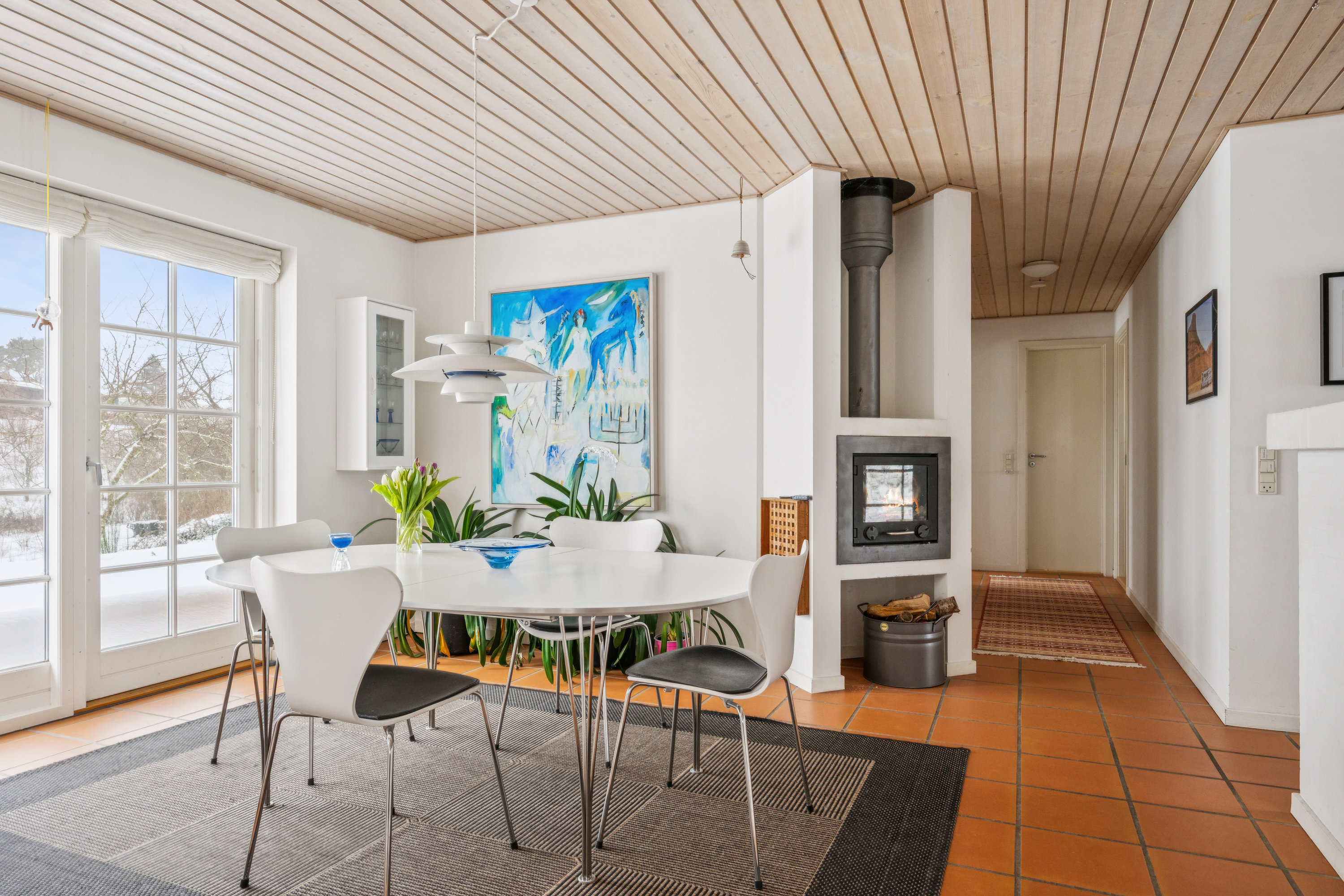 Fremhævet stue billede i fuldskærmstilstand. Billede af Kalvehaven 18, Handrup Bakker, 8400 Ebeltoft