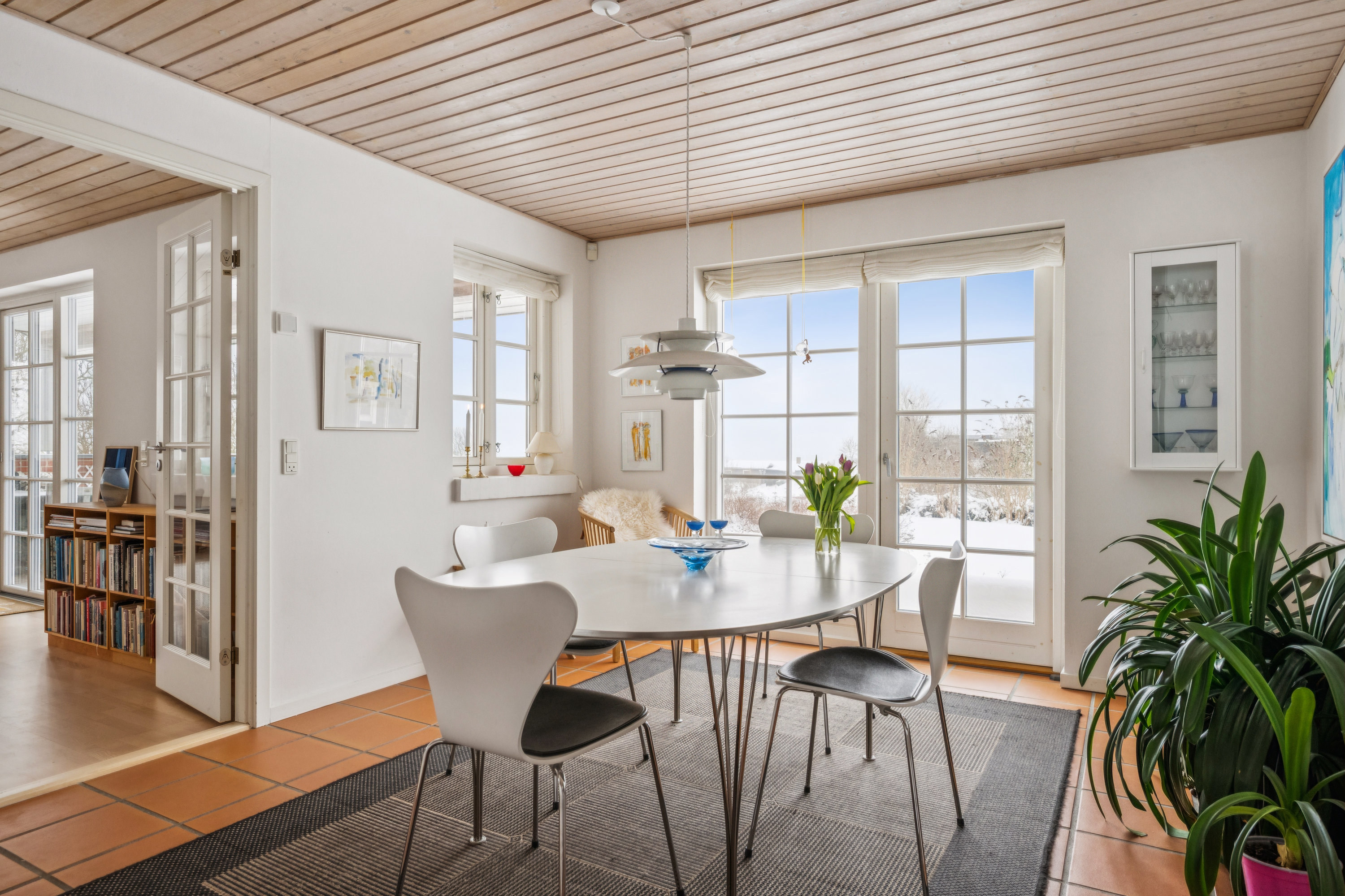 Fremhævet stue billede i fuldskærmstilstand. Billede af Kalvehaven 18, Handrup Bakker, 8400 Ebeltoft