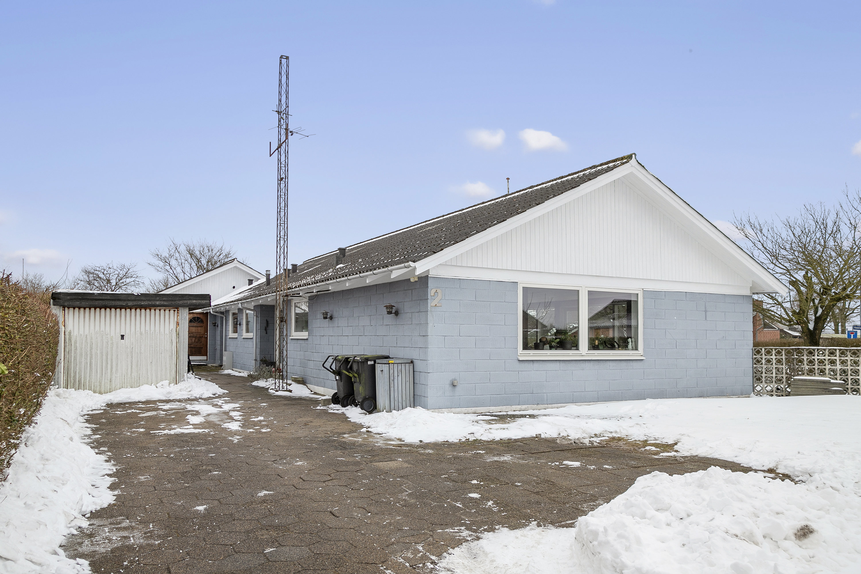 Fremhævet facade billede i fuldskærmstilstand. Billede af Ternevej 2, 9700 Brønderslev