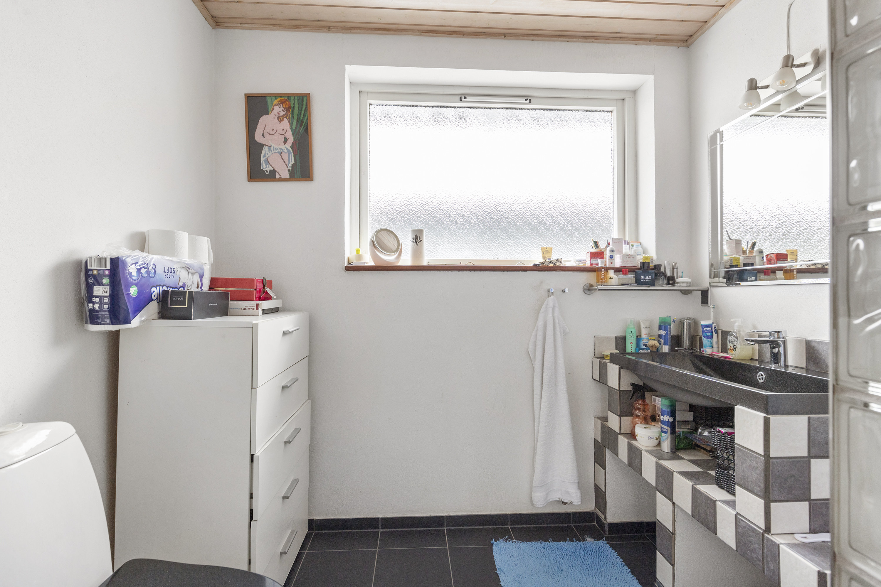 Fremhævet badeværelse billede i fuldskærmstilstand. Billede af Ternevej 2, 9700 Brønderslev