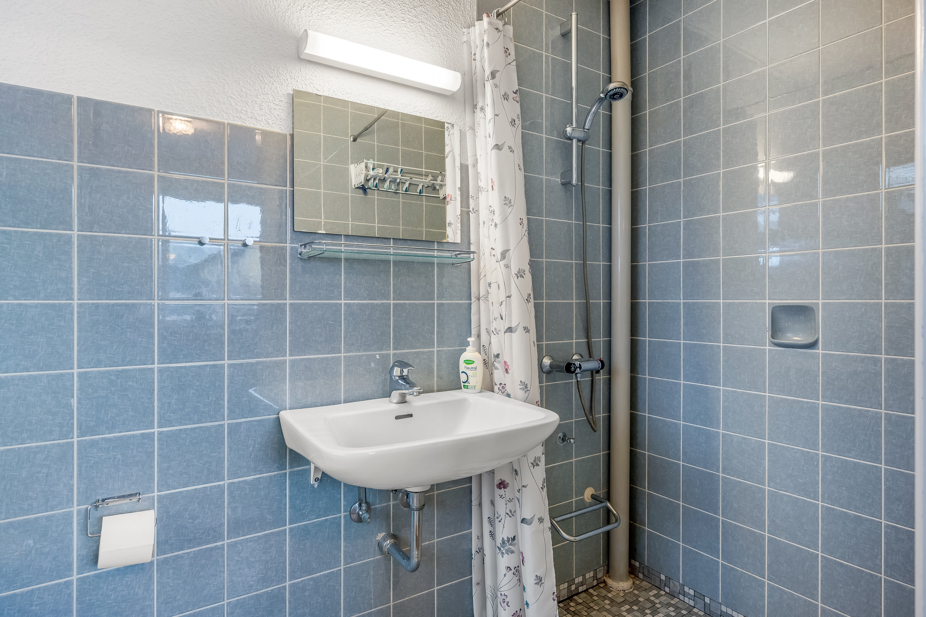 Fremhævet badeværelse billede i fuldskærmstilstand. Billede af Skrænten 47, 6870 Ølgod