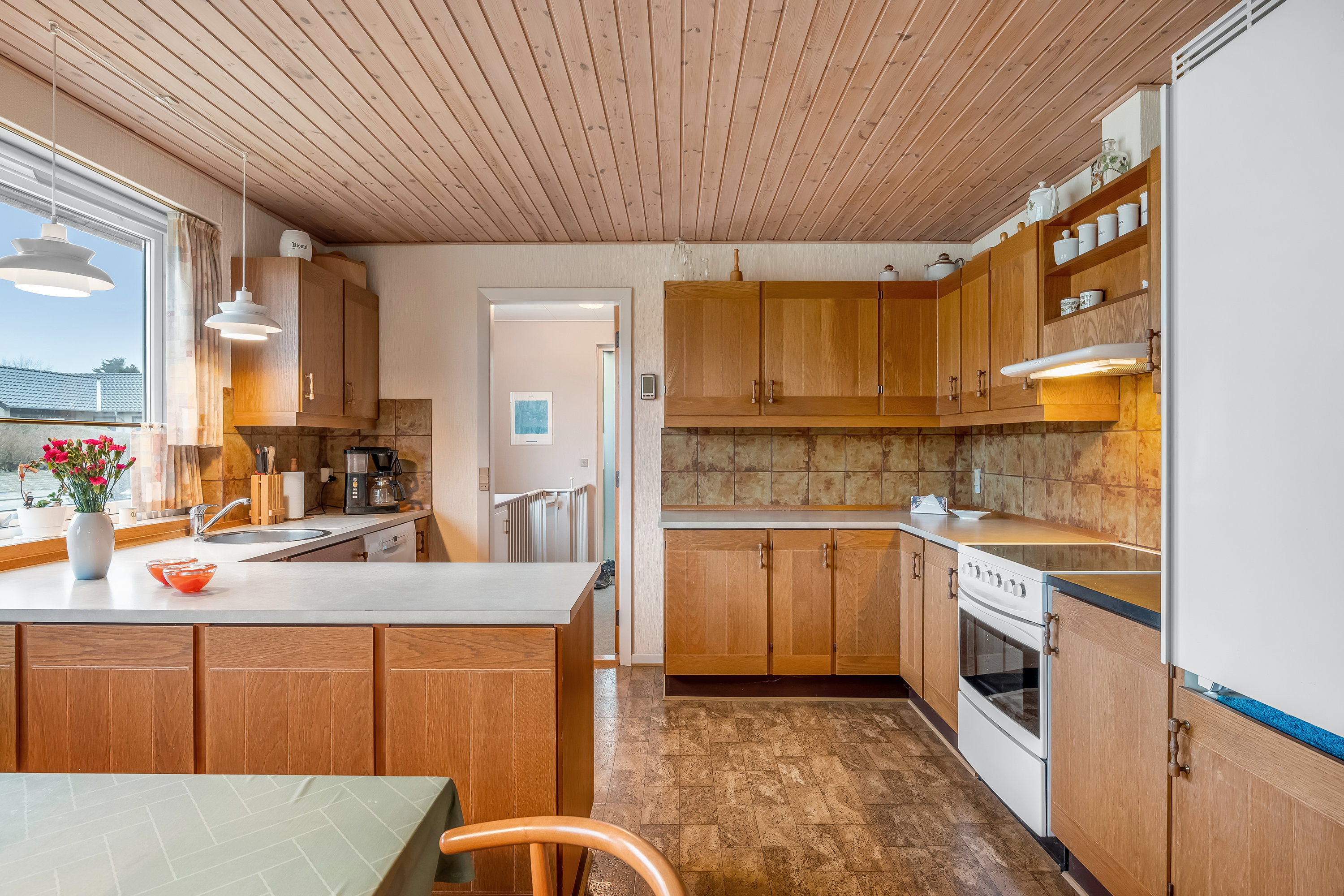 Fremhævet køkken billede i fuldskærmstilstand. Billede af Skrænten 47, 6870 Ølgod