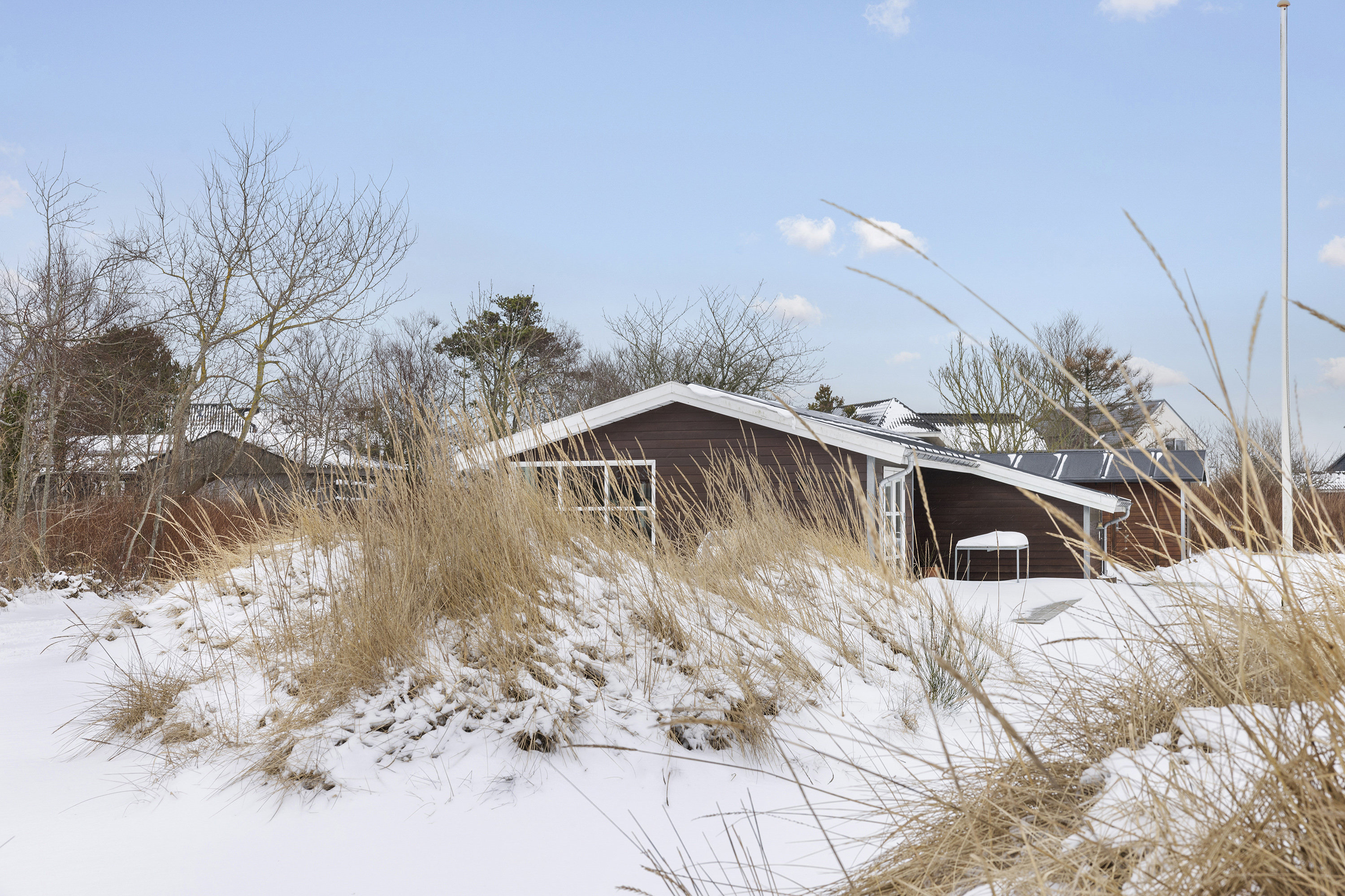 Fremhævet facade billede i fuldskærmstilstand. Billede af Rughaven 15A, 9970 Strandby