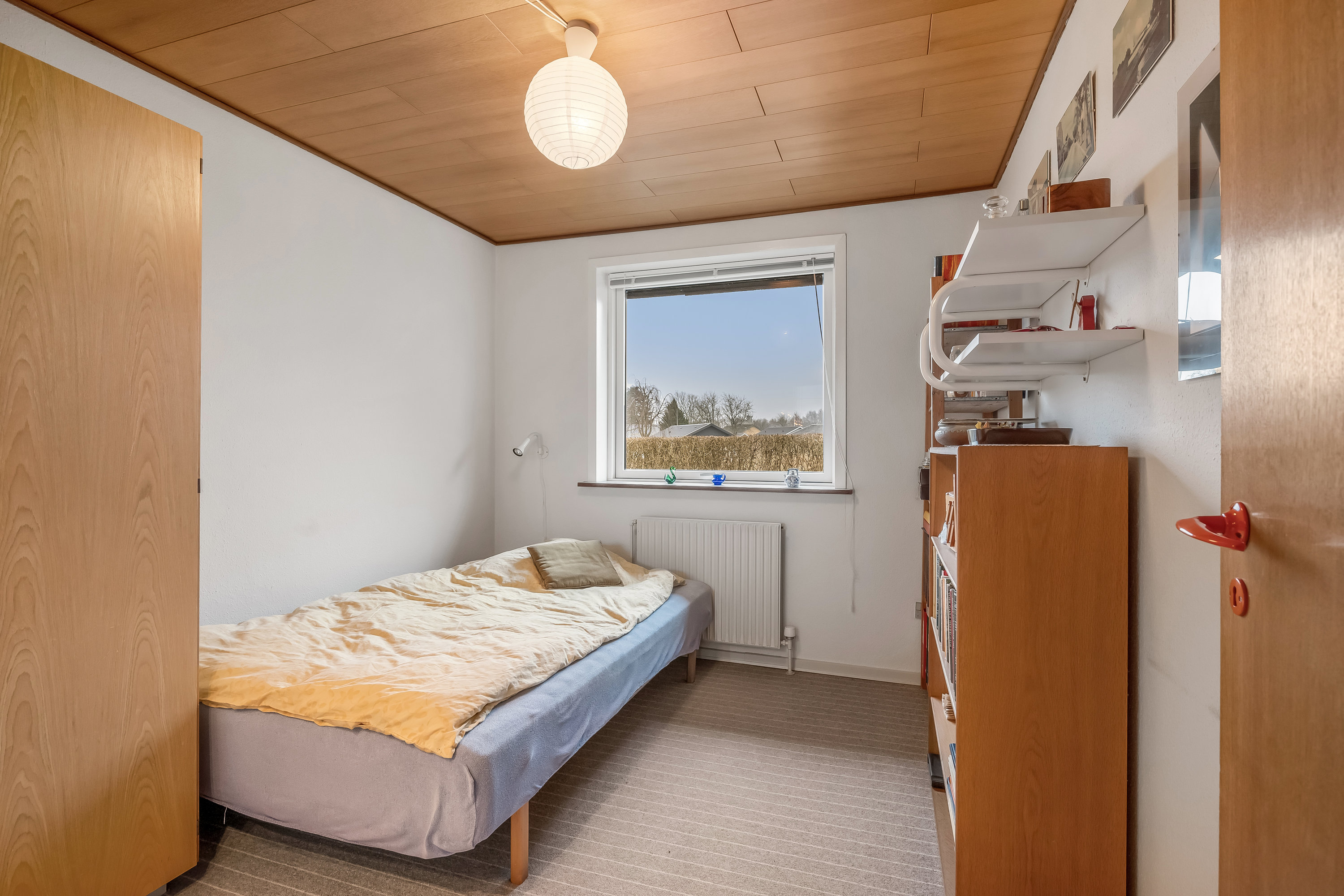 Fremhævet soveværelse billede i fuldskærmstilstand. Billede af Skrænten 47, 6870 Ølgod