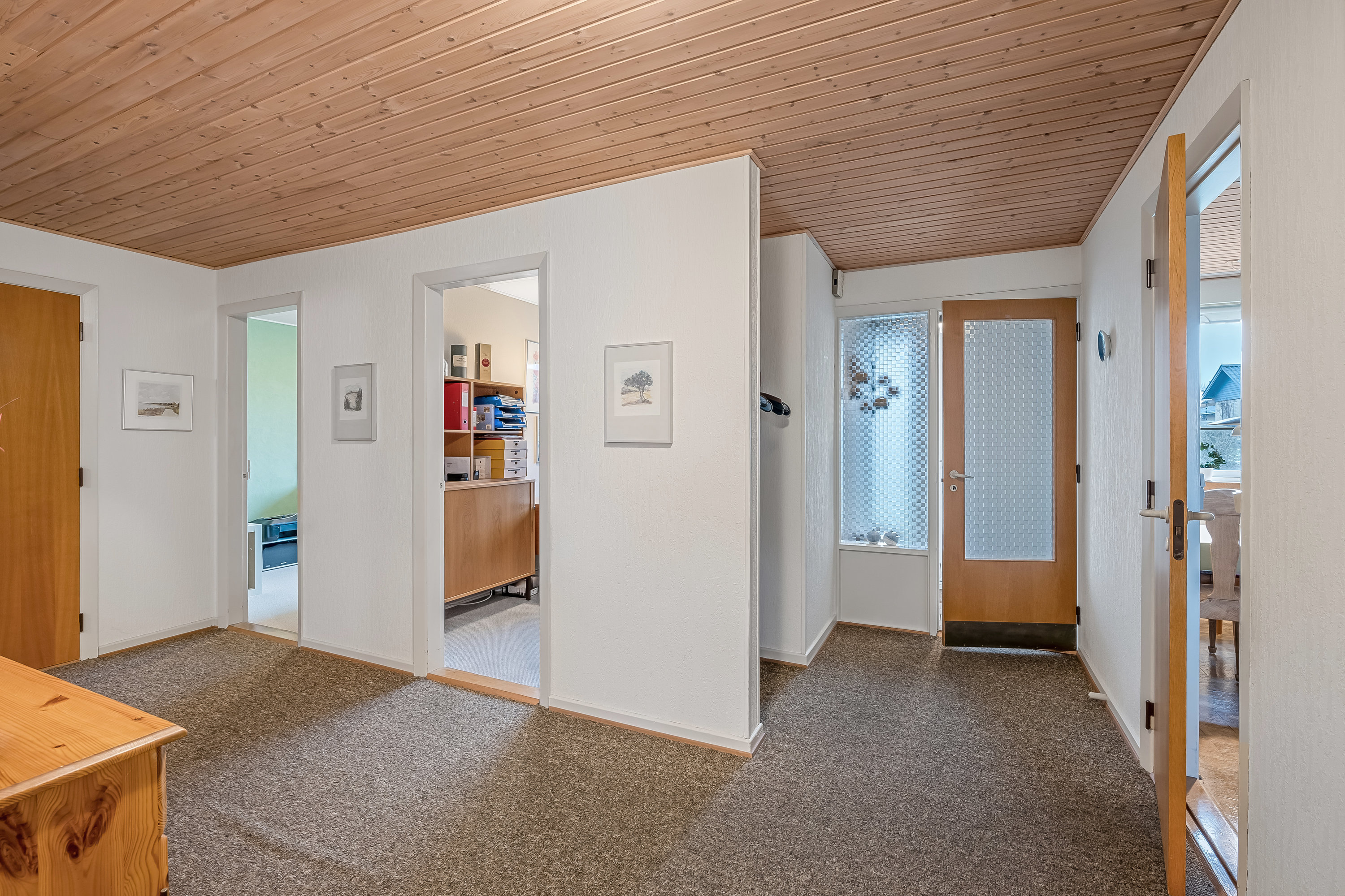 Fremhævet gang billede i fuldskærmstilstand. Billede af Skrænten 47, 6870 Ølgod