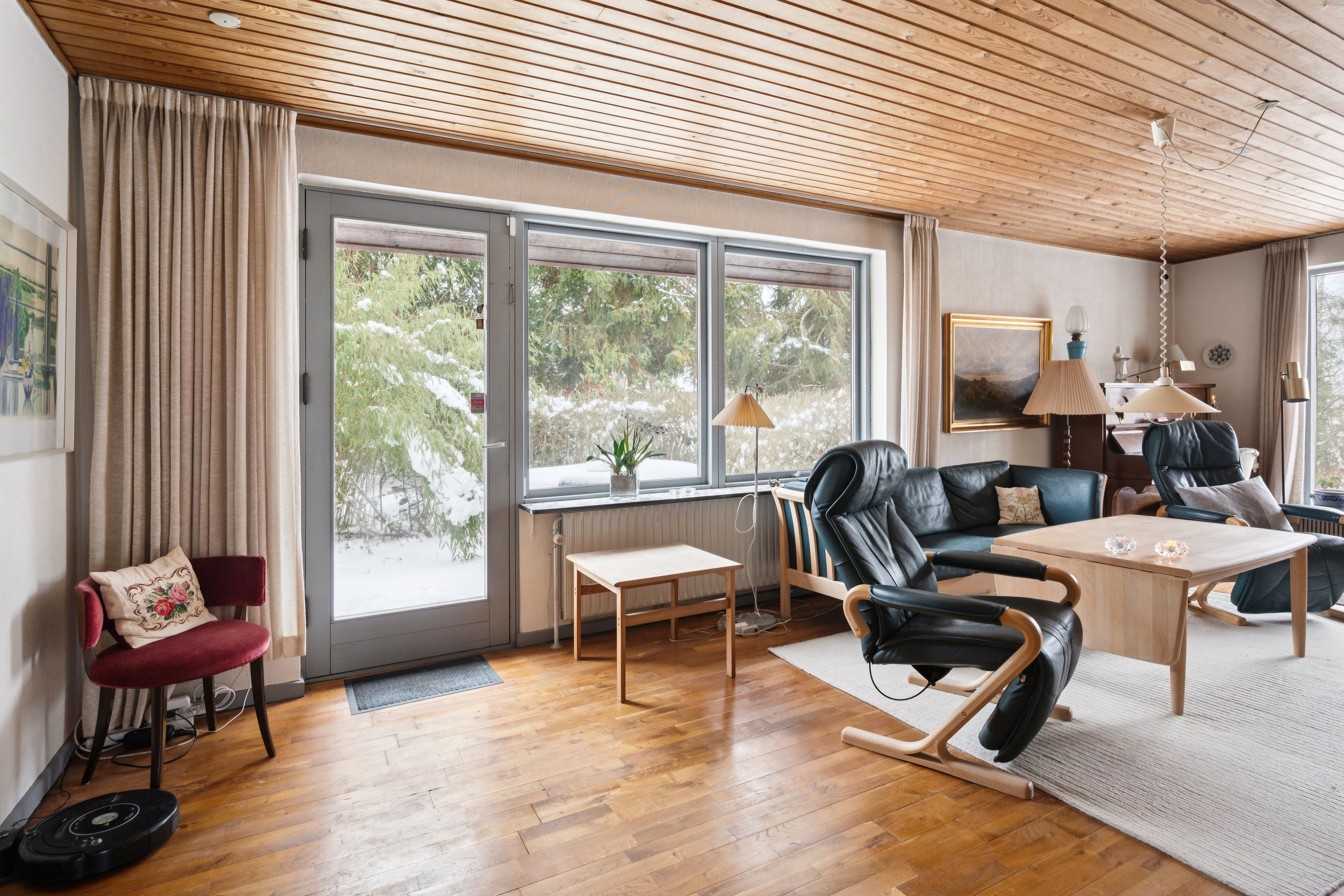 Fremhævet stue billede i fuldskærmstilstand. Billede af Miravej 14, Søften, 8382 Hinnerup