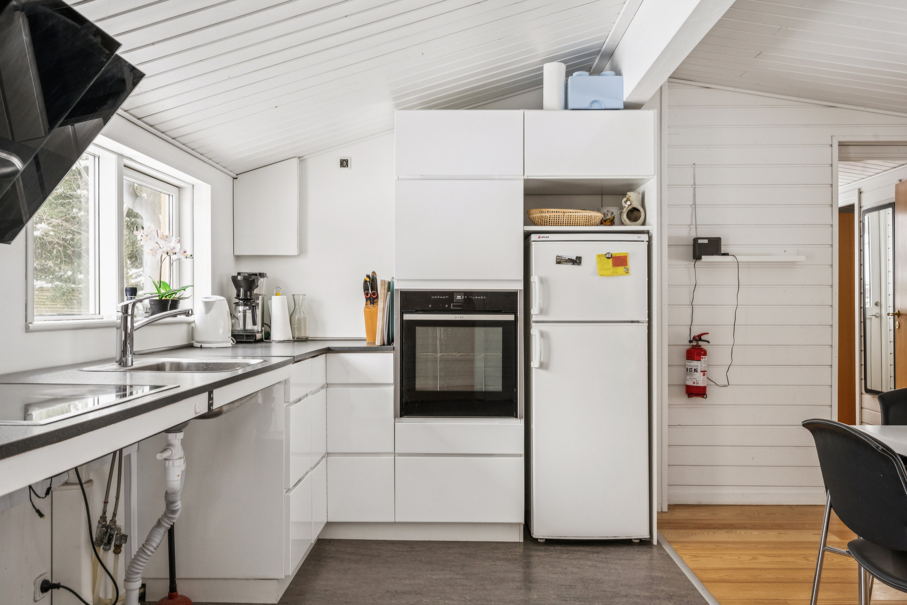 Fremhævet køkken billede i fuldskærmstilstand. Billede af Rønne Alle 11, Dragsmur, 8420 Knebel