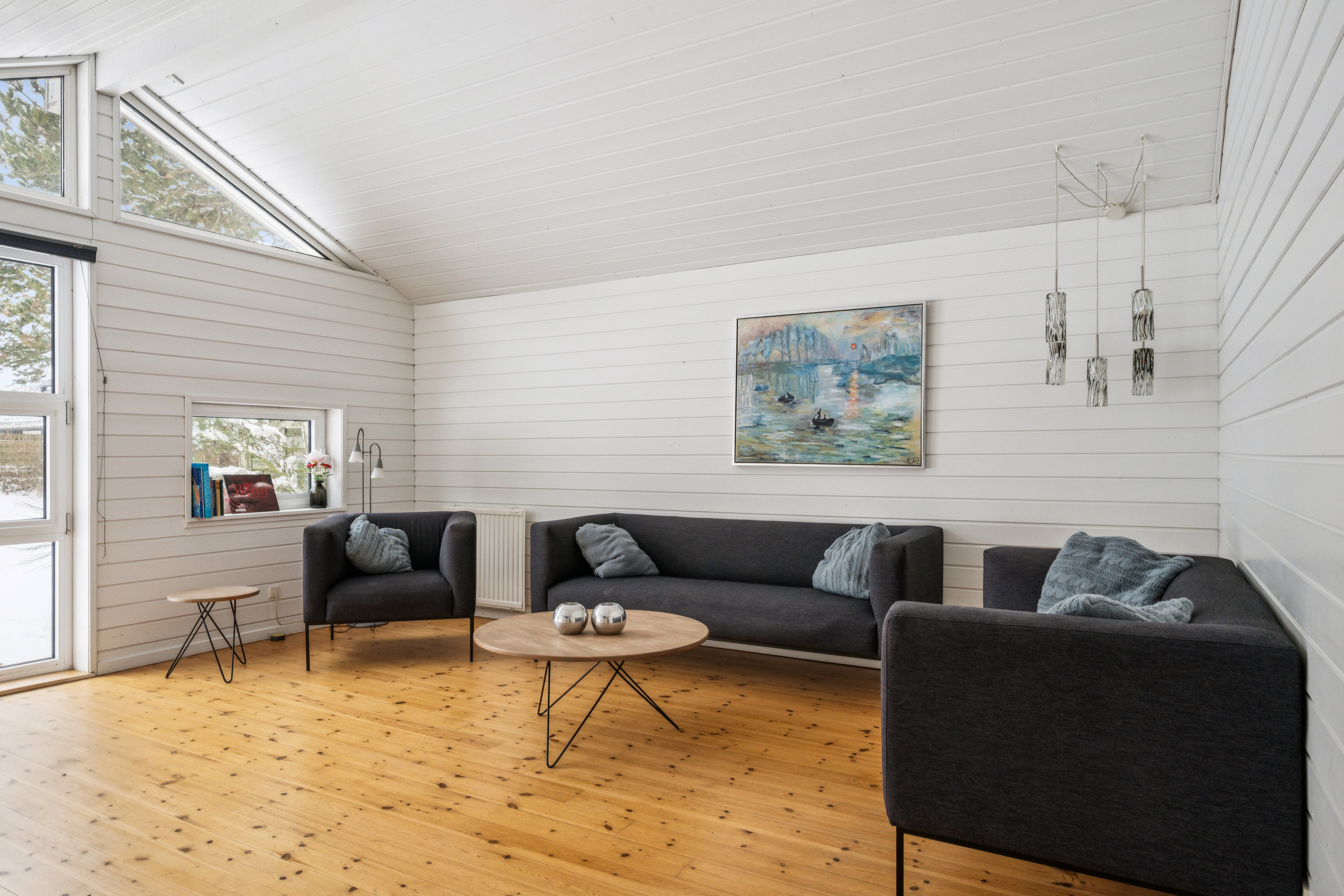 Fremhævet stue billede i fuldskærmstilstand. Billede af Rønne Alle 11, Dragsmur, 8420 Knebel