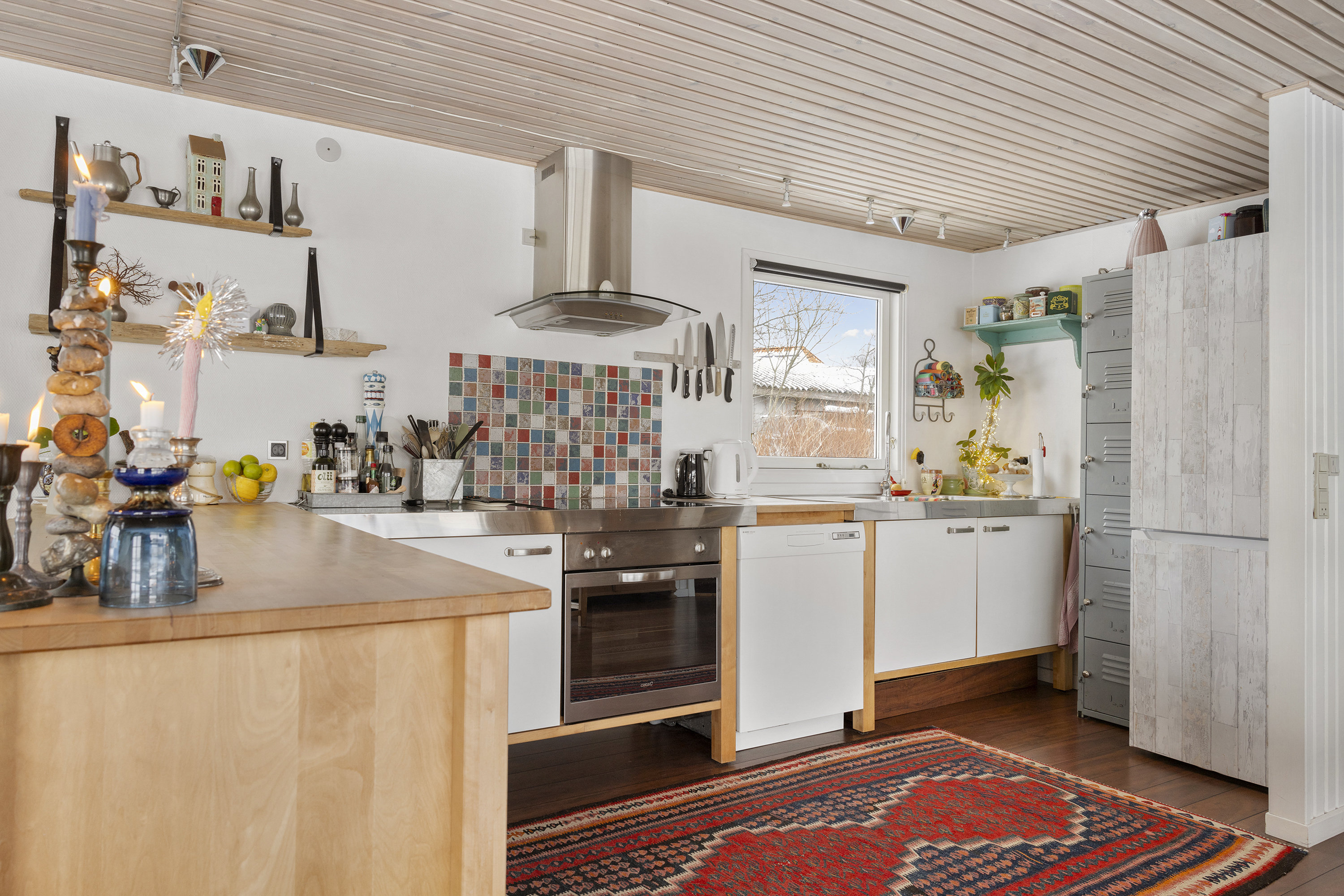 Fremhævet køkken billede i fuldskærmstilstand. Billede af Rughaven 15A, 9970 Strandby