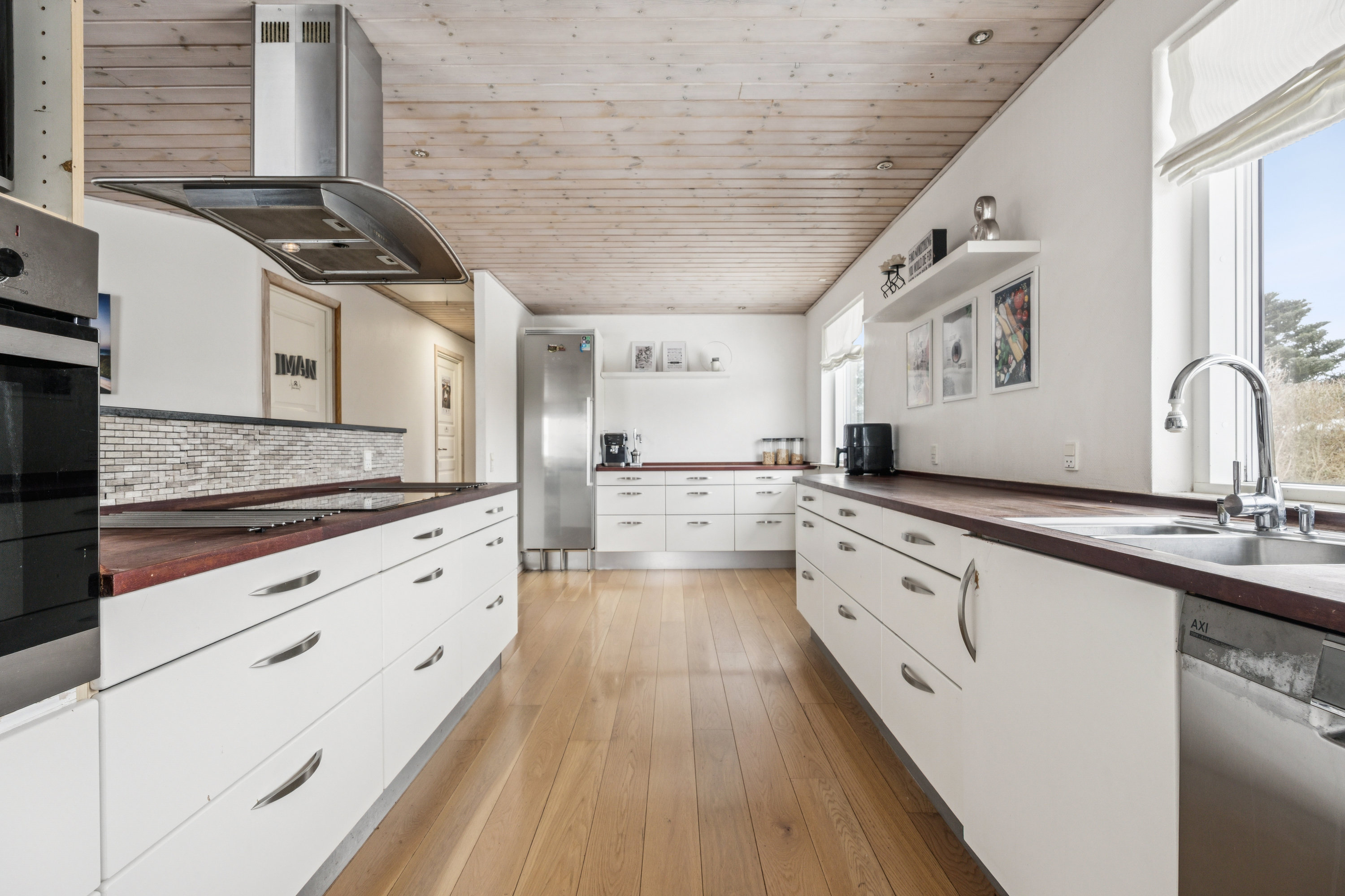 Fremhævet køkken billede i fuldskærmstilstand. Billede af Sognevej 36, Valløby, 4600 Køge