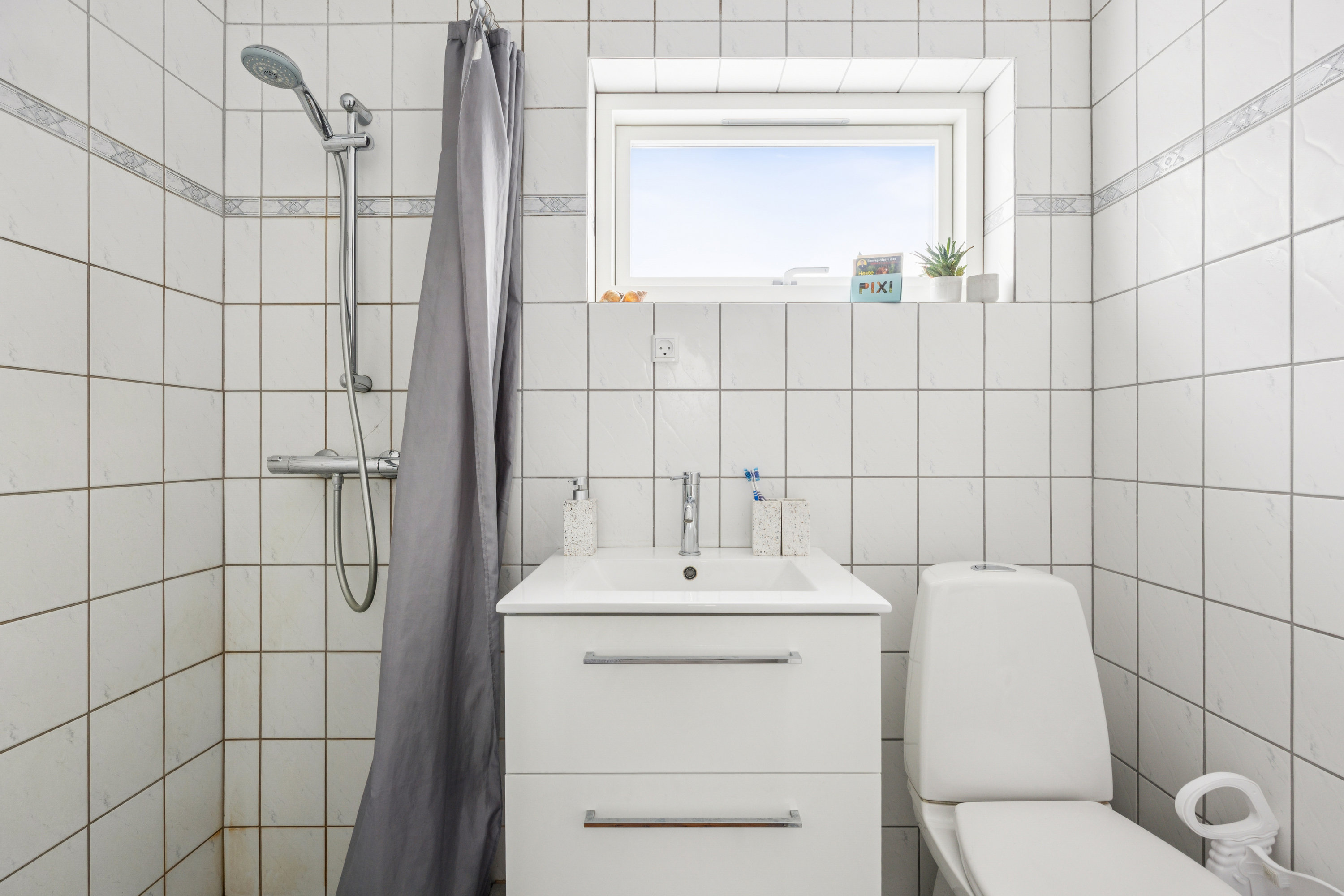 Fremhævet badeværelse billede i fuldskærmstilstand. Billede af Salbyvej 6, 4600 Køge