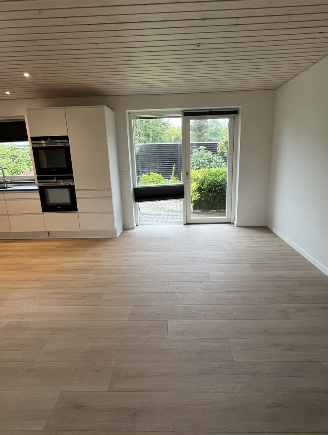 Fremhævet stue billede i fuldskærmstilstand. Billede af Kirkevænget 19, 8722 Hedensted