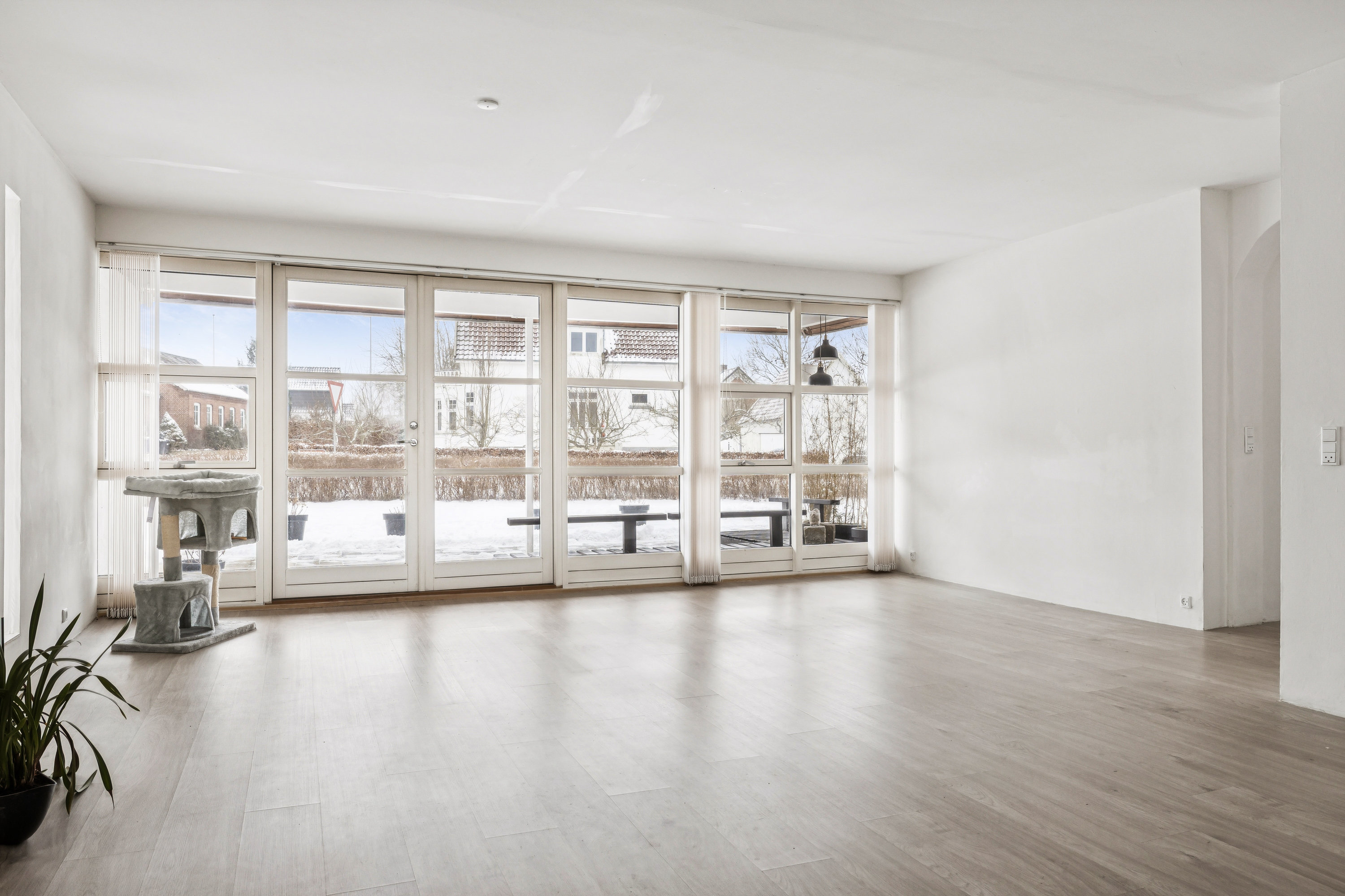 Fremhævet stue billede i fuldskærmstilstand. Billede af Balslevvej 1A, Ejby, 5592 Ejby