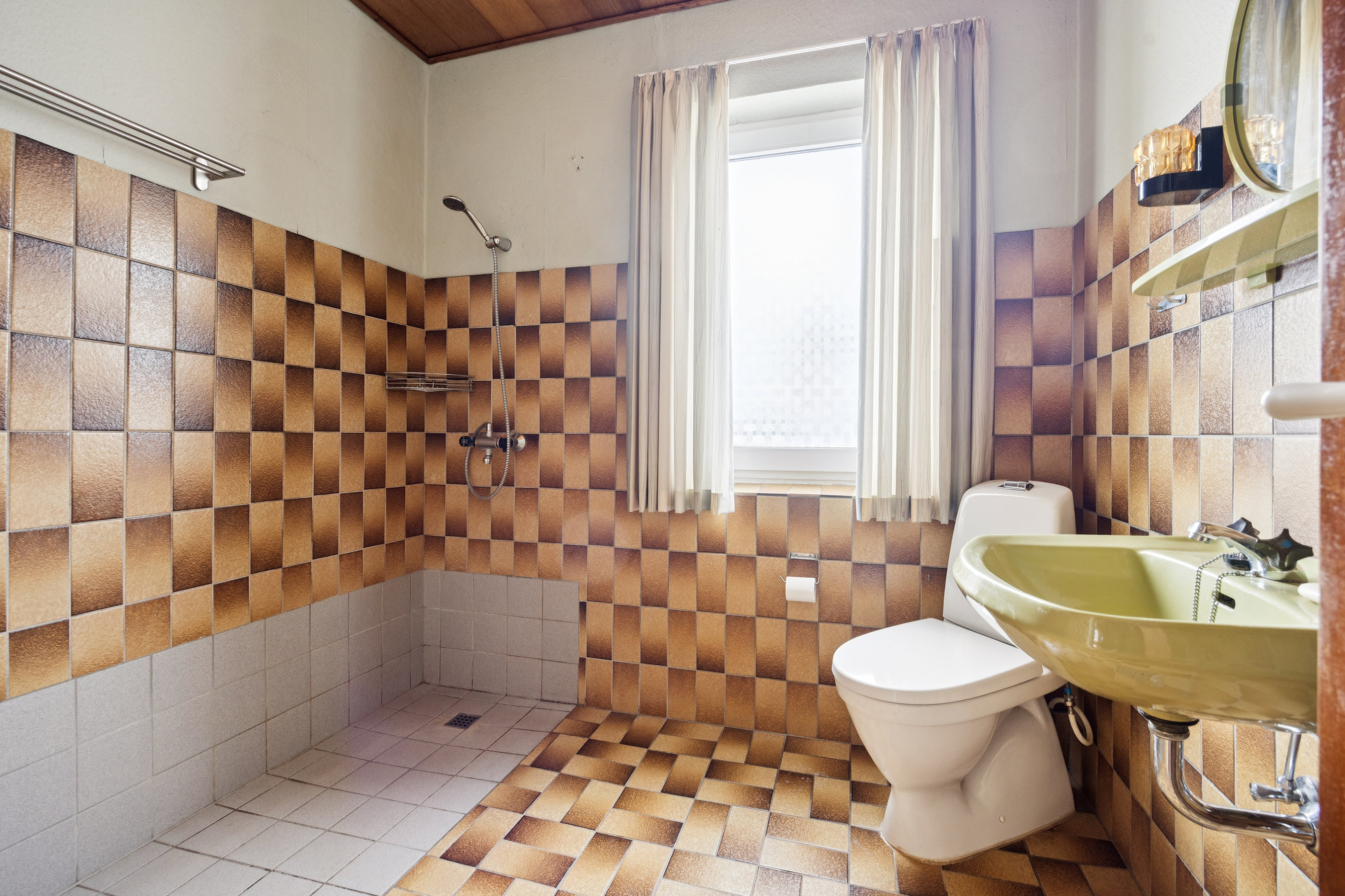 Fremhævet badeværelse billede i fuldskærmstilstand. Billede af Vestvej 17, Langholt, 9310 Vodskov