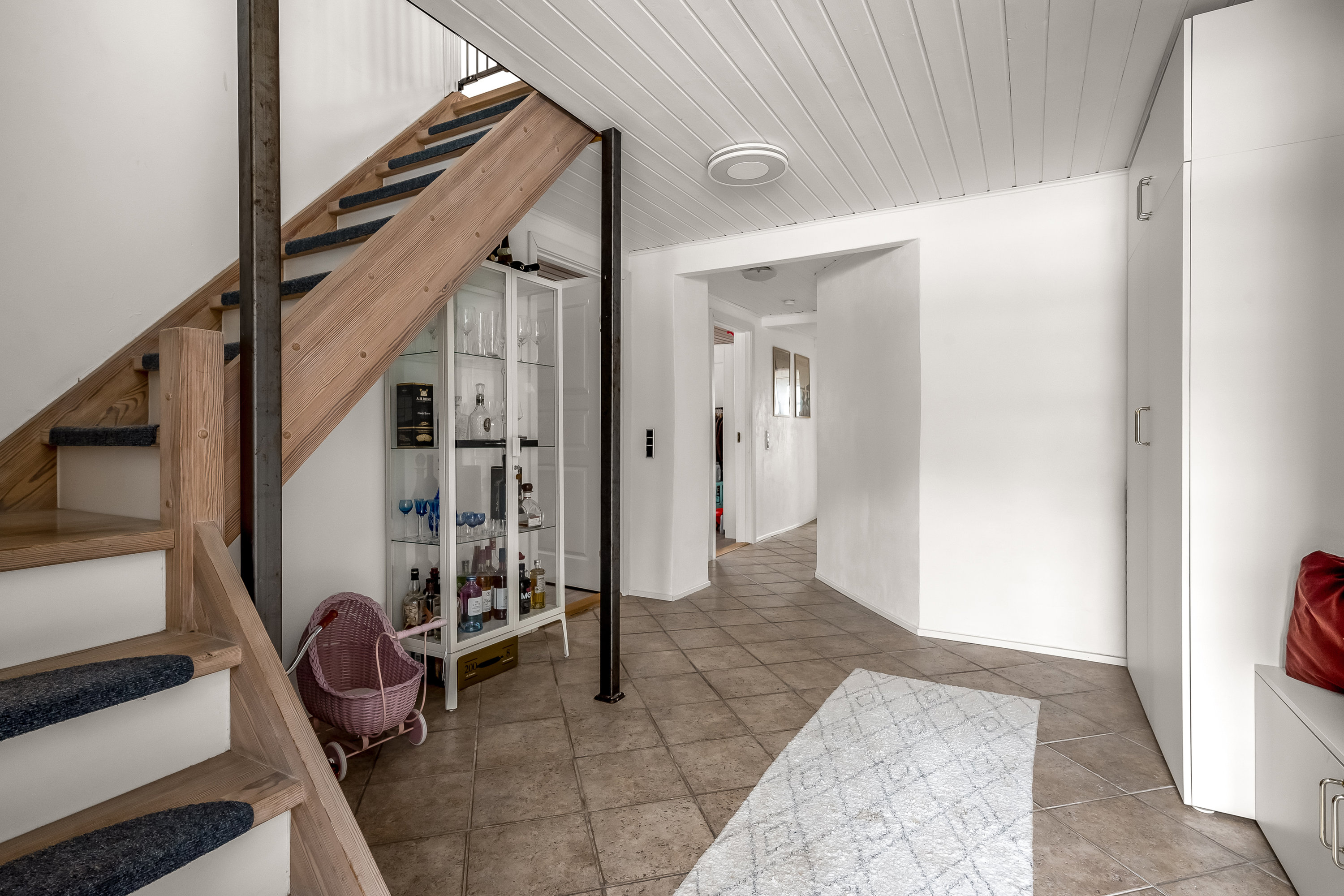 Fremhævet hall billede i fuldskærmstilstand. Billede af Kildevej 18, 7500 Holstebro