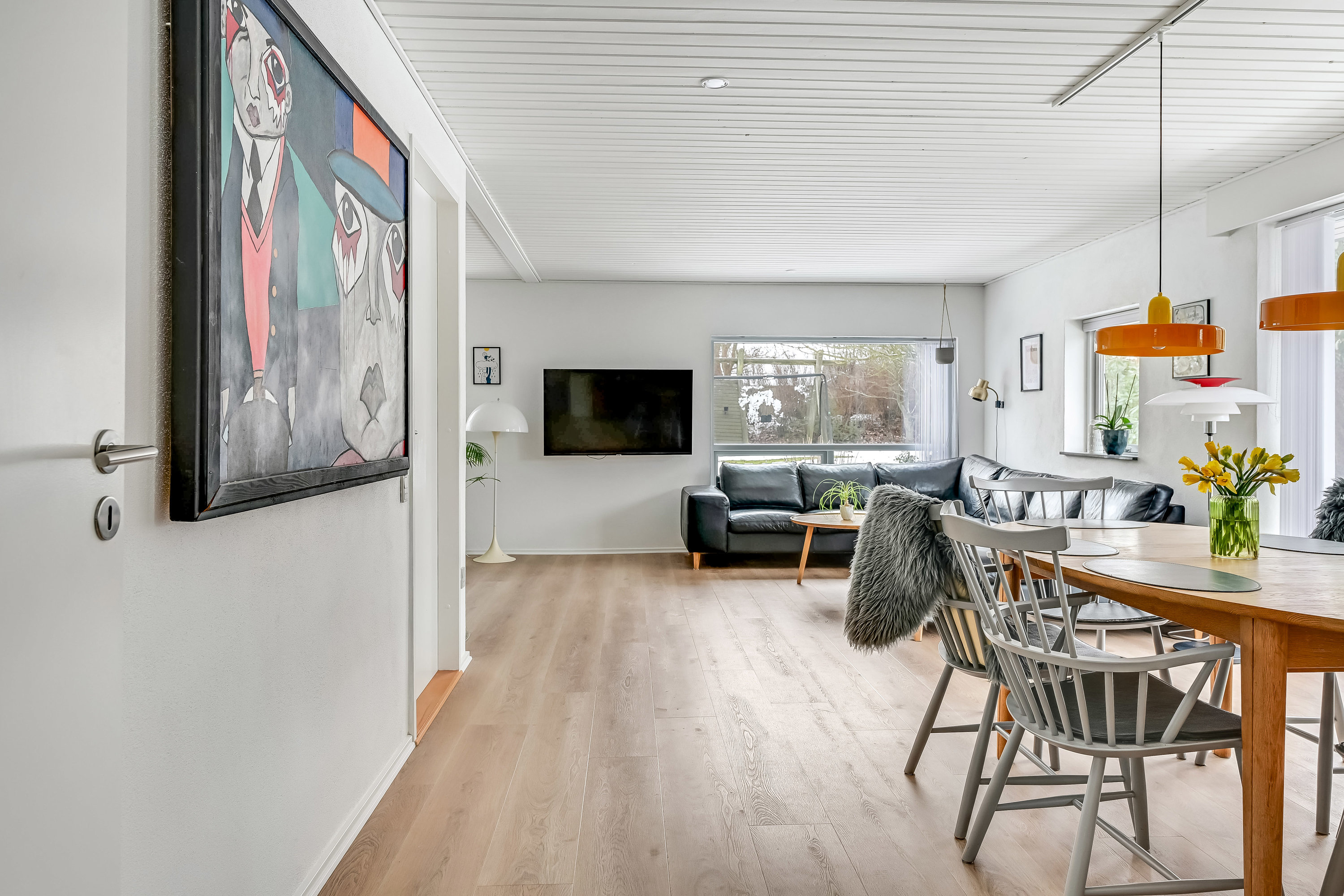 Fremhævet stue billede i fuldskærmstilstand. Billede af Ådalen 11, 6710 Esbjerg V