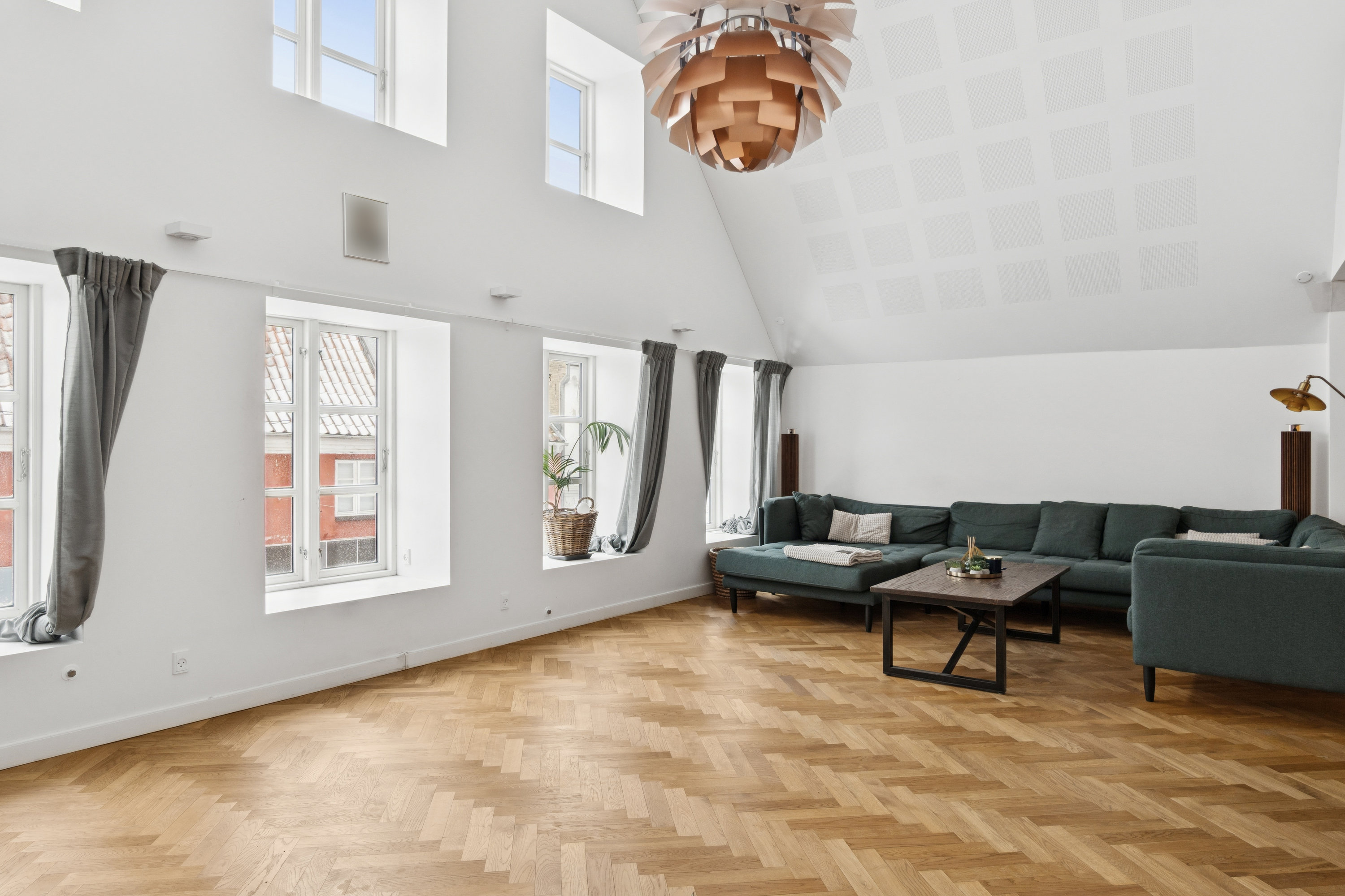 Fremhævet stue billede i fuldskærmstilstand. Billede af Perlegade 73B, 1., 6400 Sønderborg