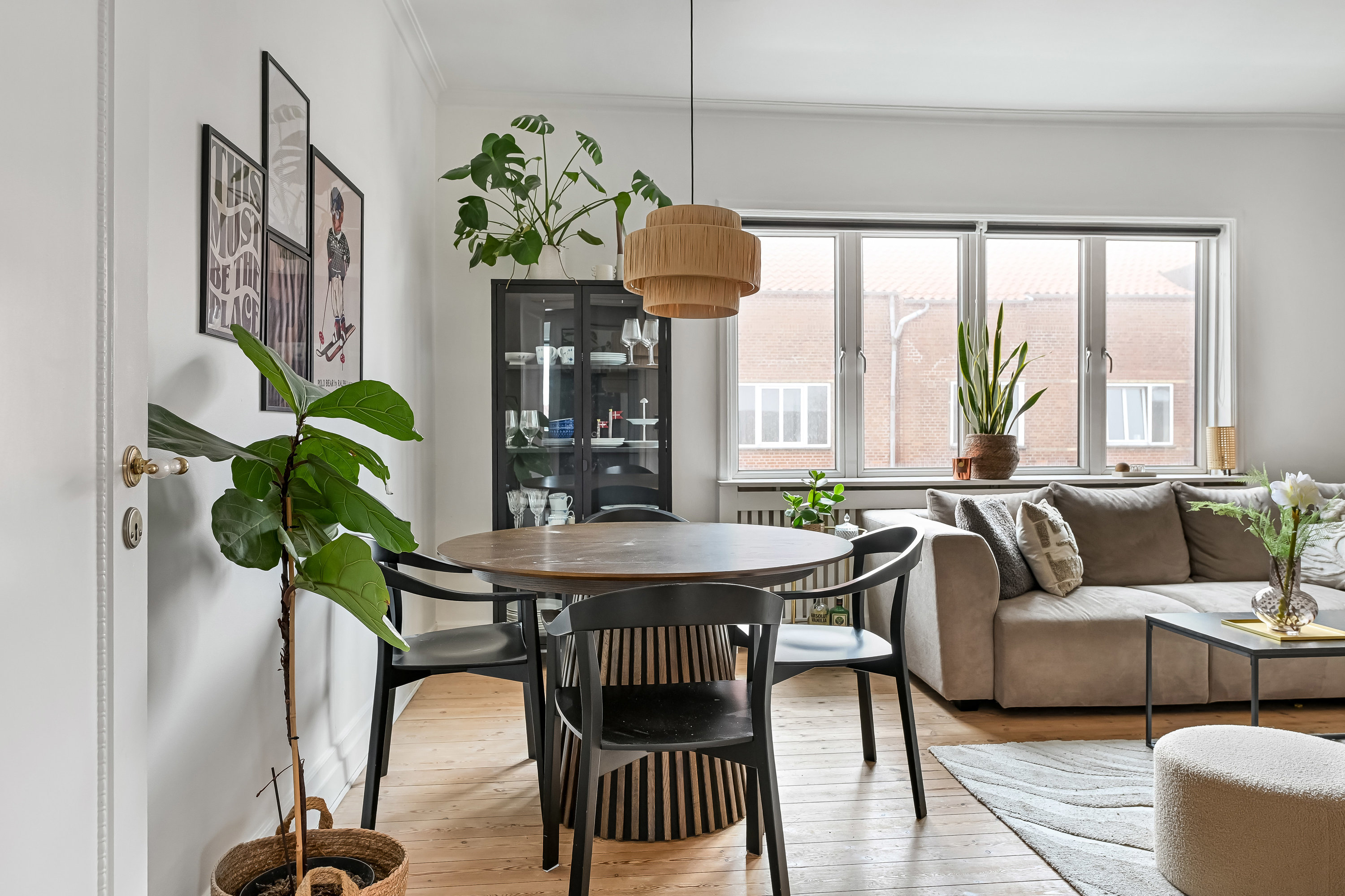 Fremhævet stue billede i fuldskærmstilstand. Billede af Torvegade 72, 3. tv., 6700 Esbjerg