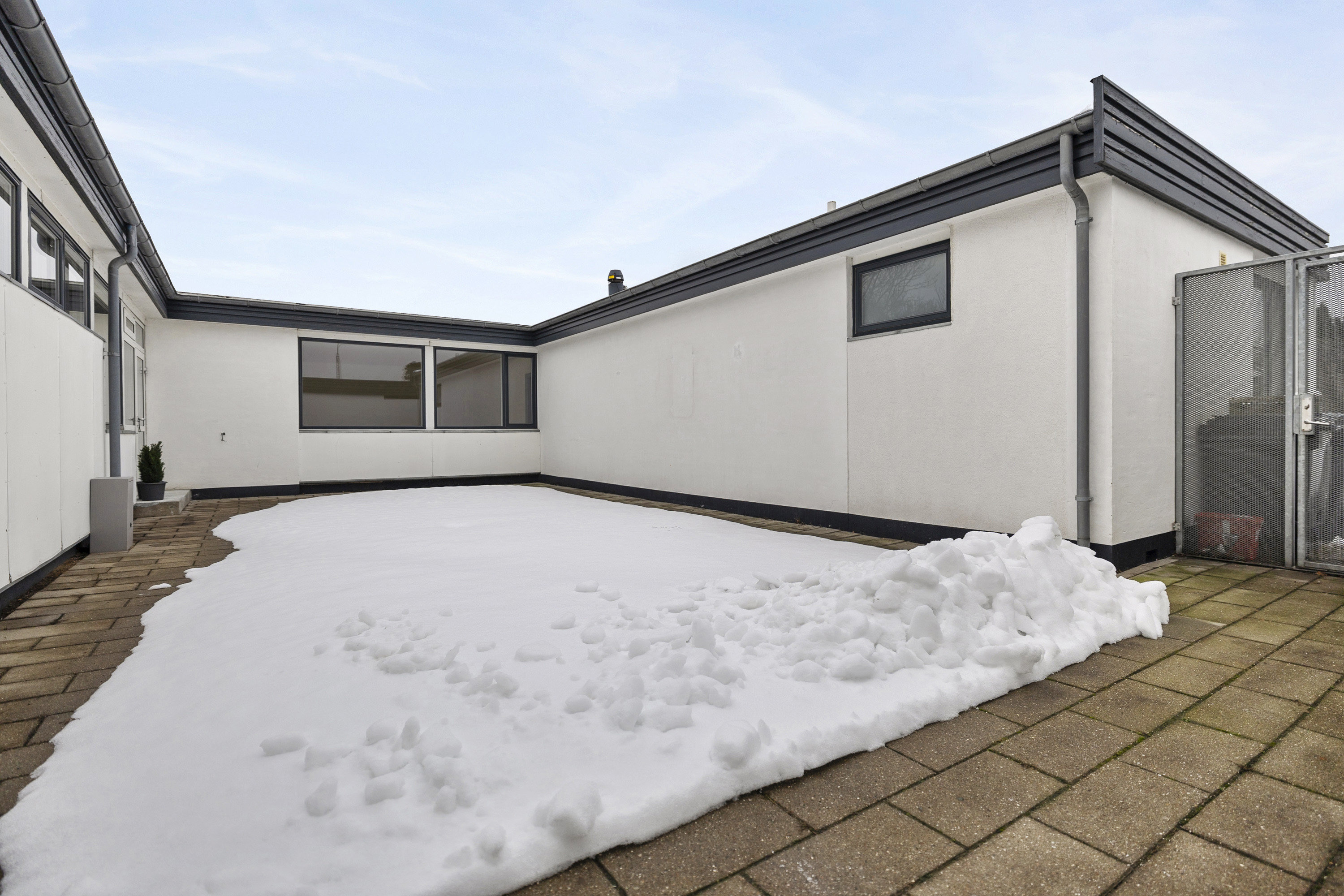 Fremhævet terrasse billede i fuldskærmstilstand. Billede af Kjærsvej 21, 4220 Korsør