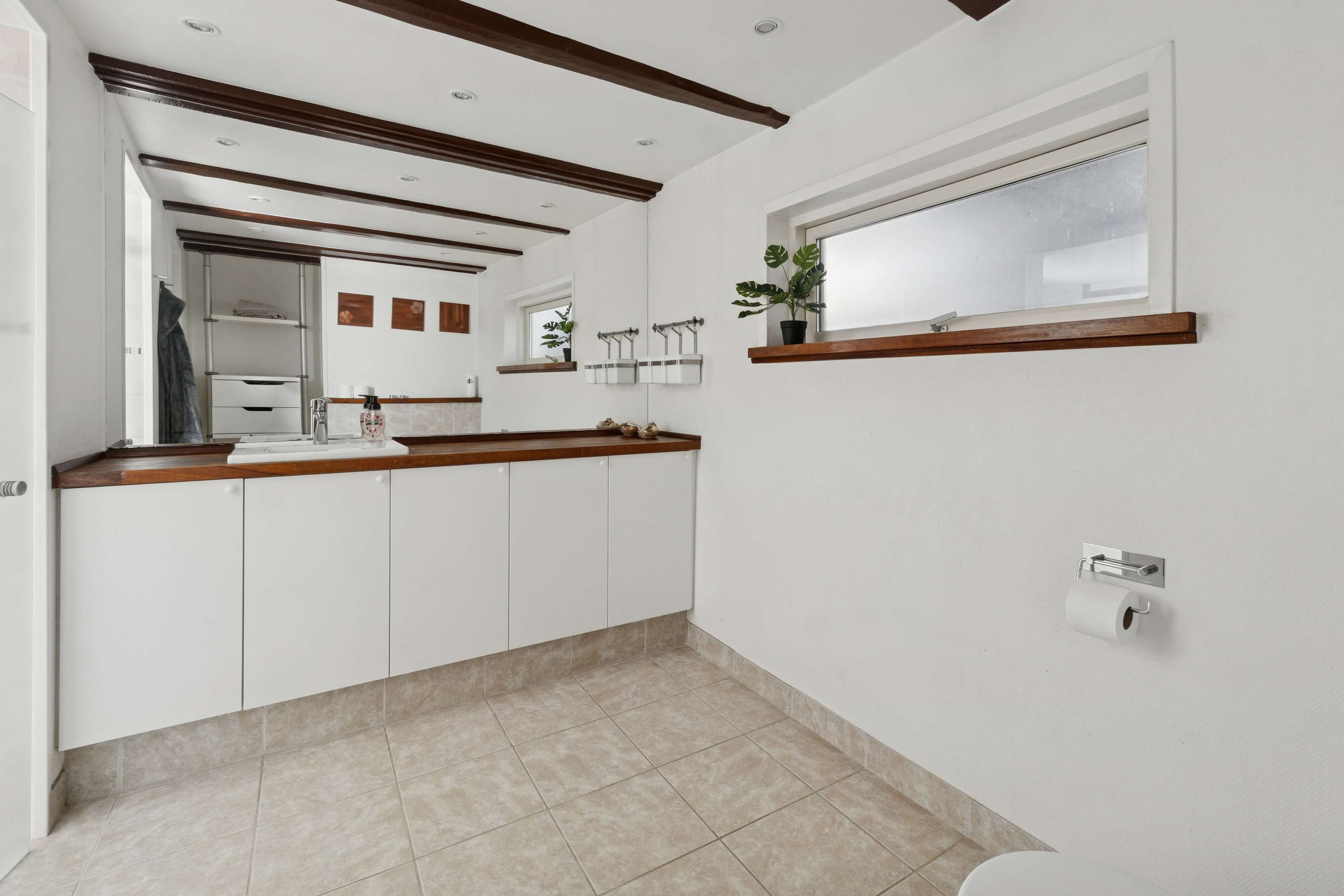 Fremhævet disp. rum billede i fuldskærmstilstand. Billede af Hvidovreskellet 35, 2650 Hvidovre