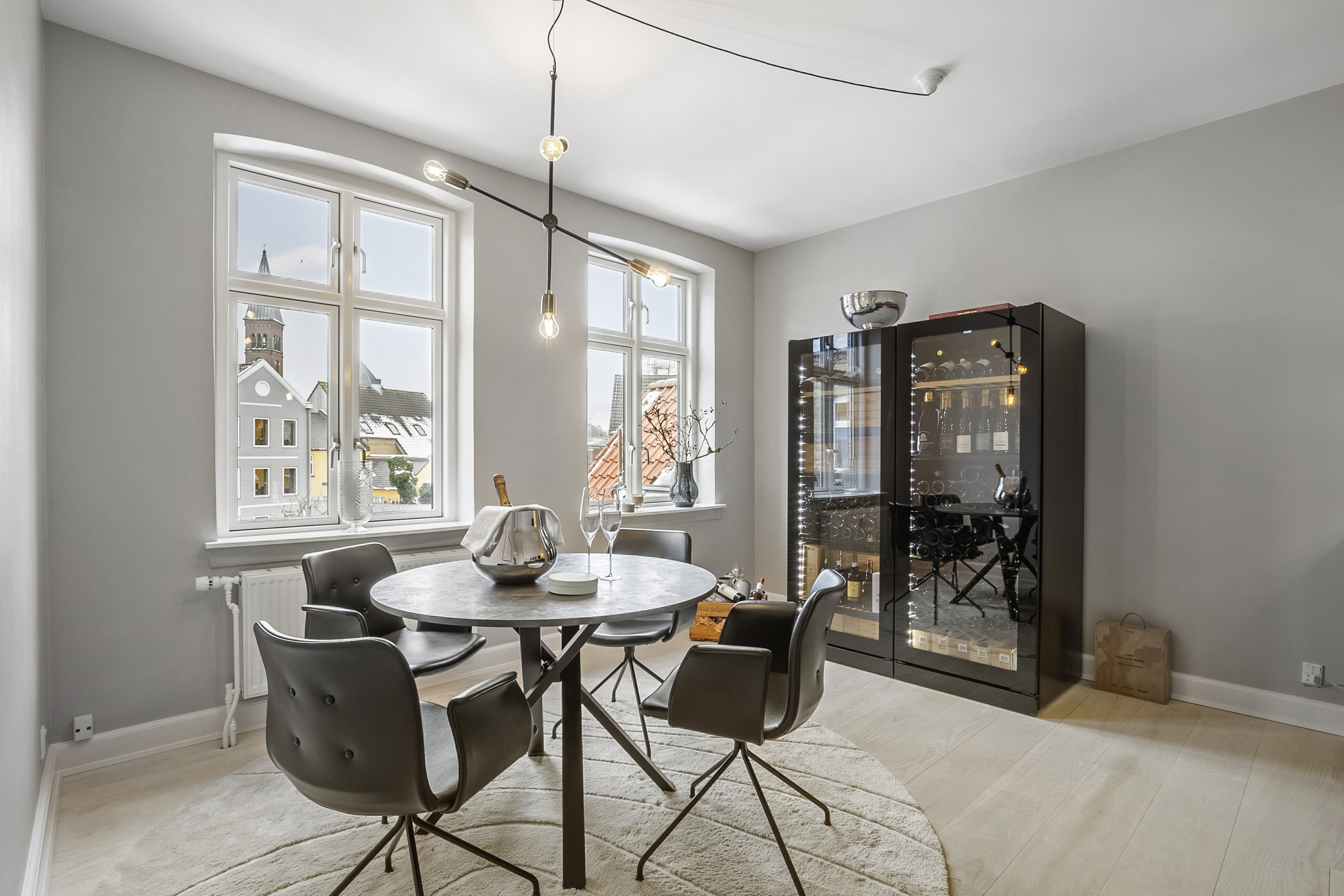 Fremhævet spisestue billede i fuldskærmstilstand. Billede af Søndergade 13A, 1., 5000 Odense C