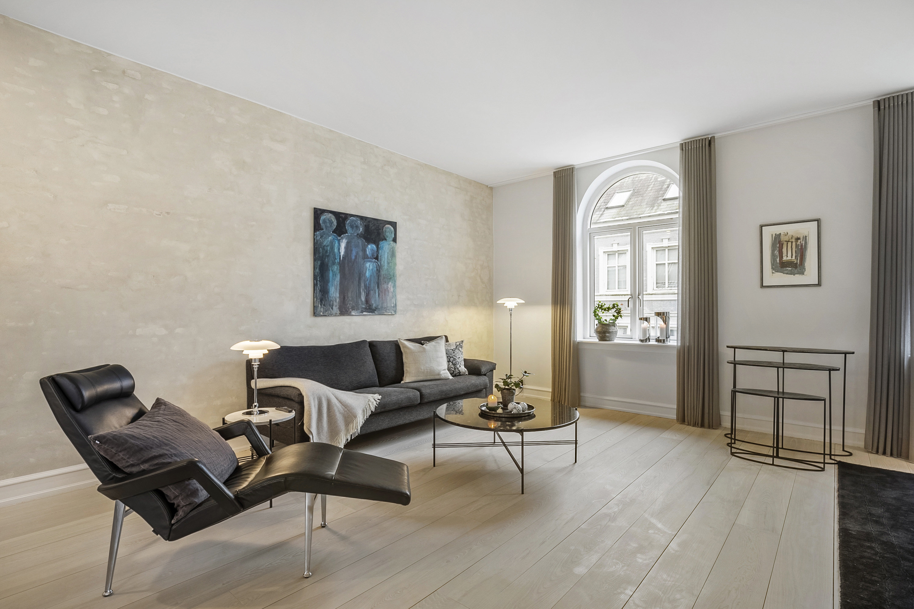 Fremhævet stue billede i fuldskærmstilstand. Billede af Søndergade 13A, 1., 5000 Odense C