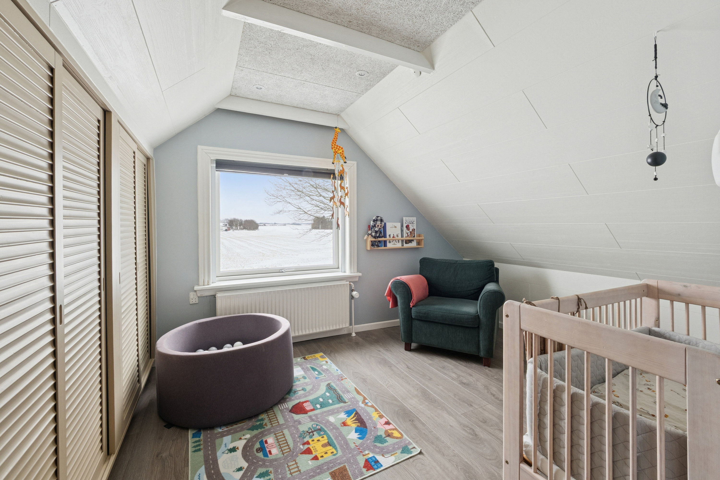 Fremhævet børneværelse billede i fuldskærmstilstand. Billede af Buskkærvej 5, Tved, 7700 Thisted