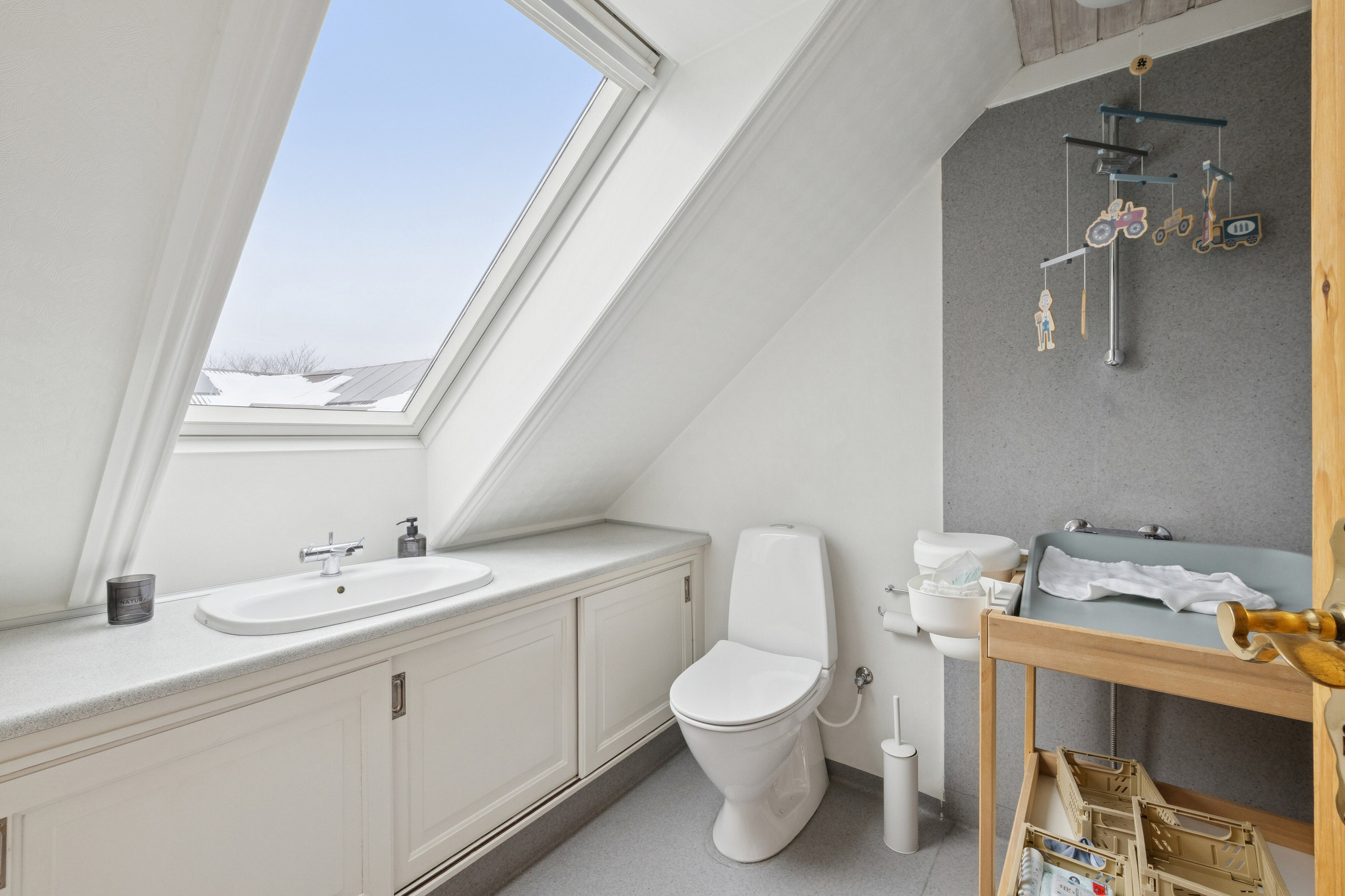 Fremhævet badeværelse billede i fuldskærmstilstand. Billede af Buskkærvej 5, Tved, 7700 Thisted