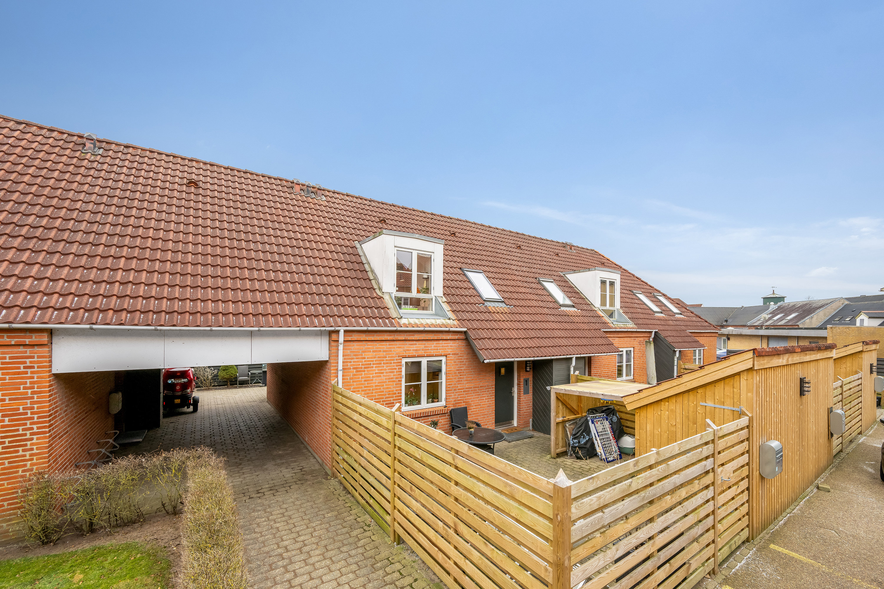 Fremhævet facade billede i fuldskærmstilstand. Billede af Tømmergården 22, 6900 Skjern