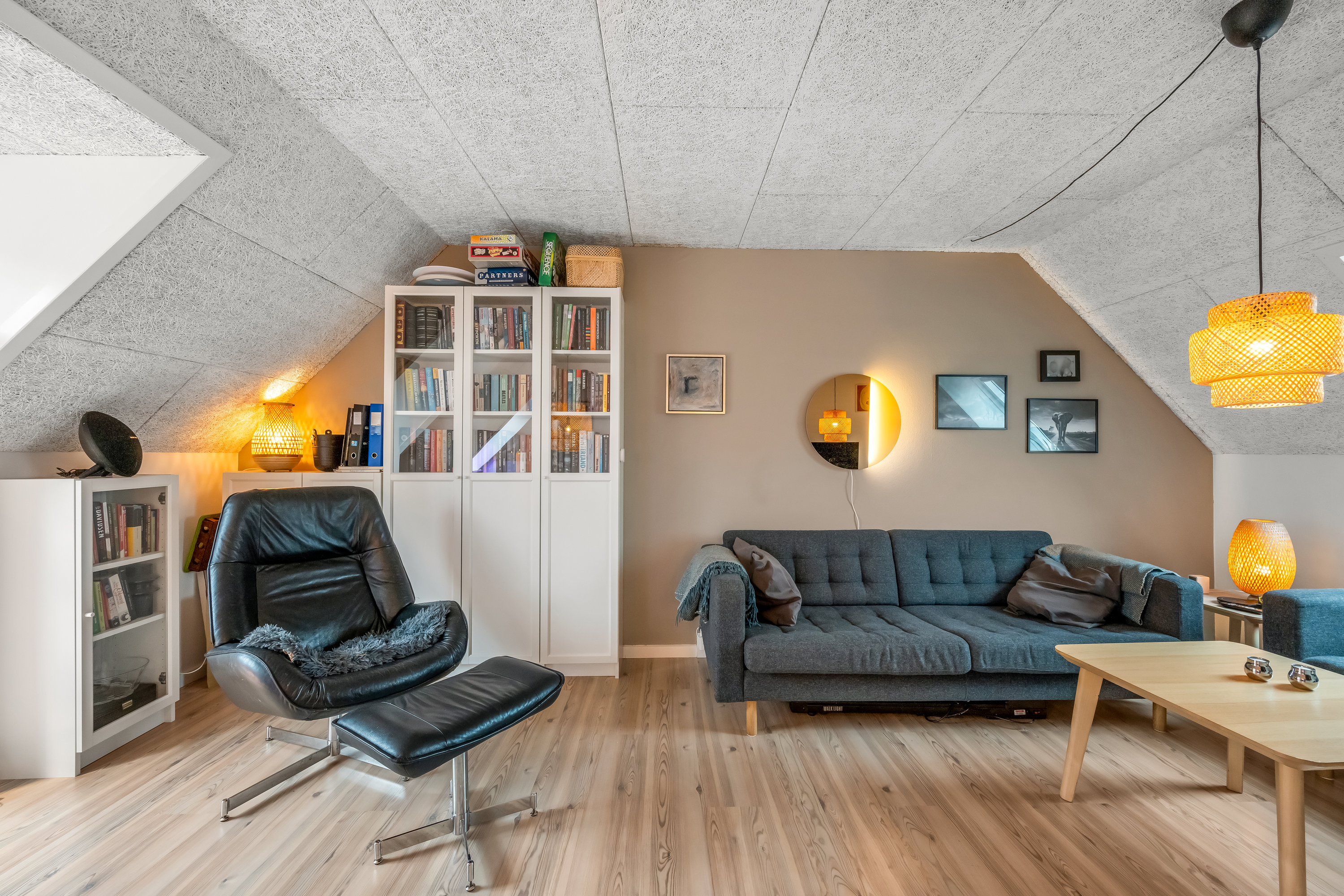 Fremhævet stue billede i fuldskærmstilstand. Billede af Tømmergården 22, 6900 Skjern