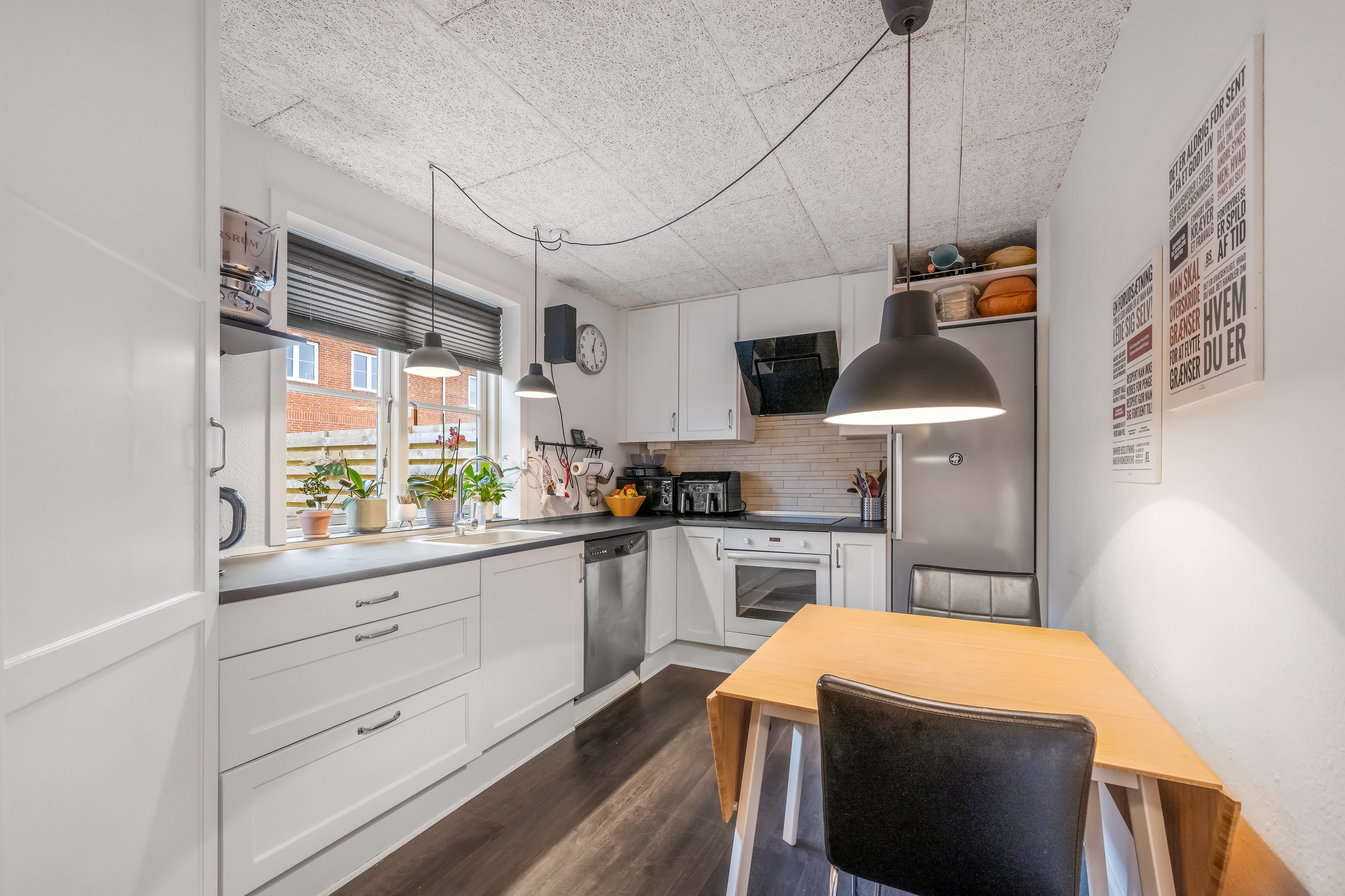 Fremhævet køkken billede i fuldskærmstilstand. Billede af Tømmergården 22, 6900 Skjern