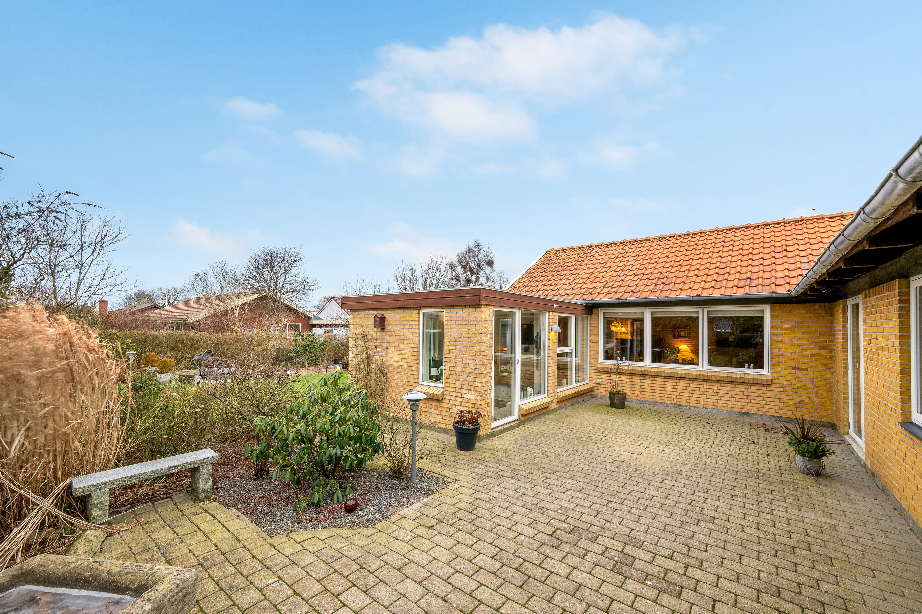 Fremhævet facade billede i fuldskærmstilstand. Billede af Enebærvej 4, Rindum, 6950 Ringkøbing