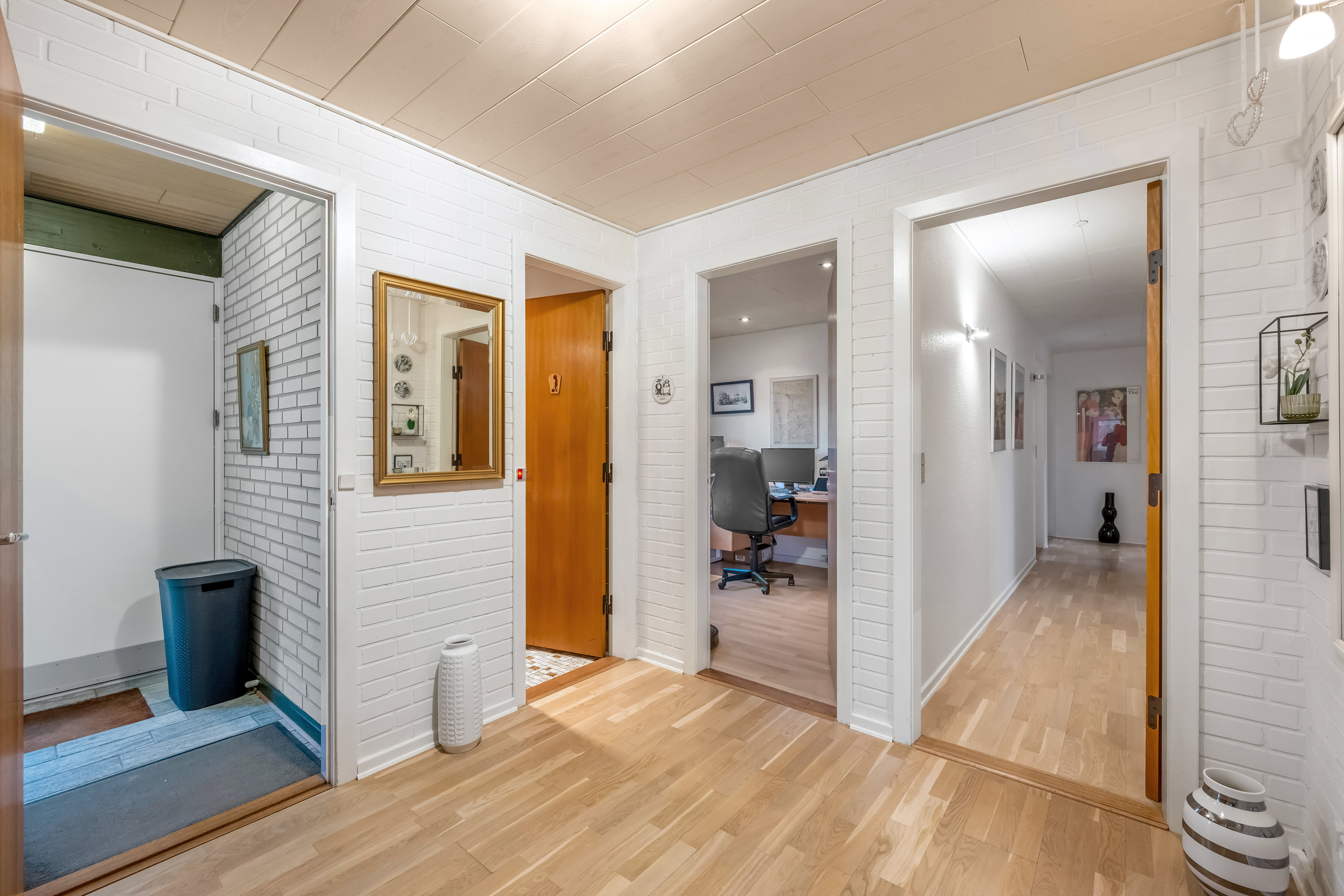 Fremhævet gang billede i fuldskærmstilstand. Billede af Enebærvej 4, Rindum, 6950 Ringkøbing