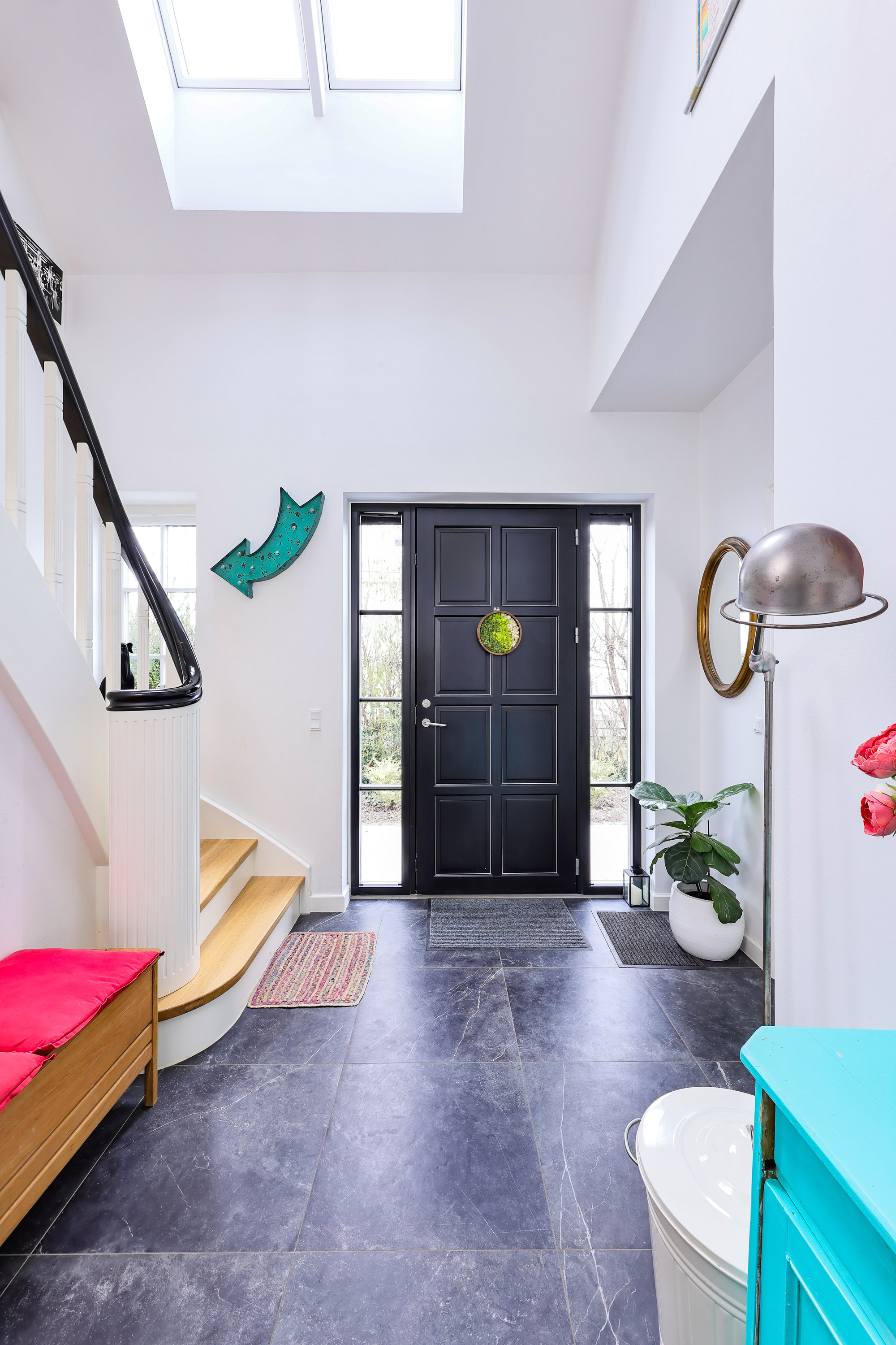 Fremhævet entré billede i fuldskærmstilstand. Billede af Strøbyvej 28, 2650 Hvidovre