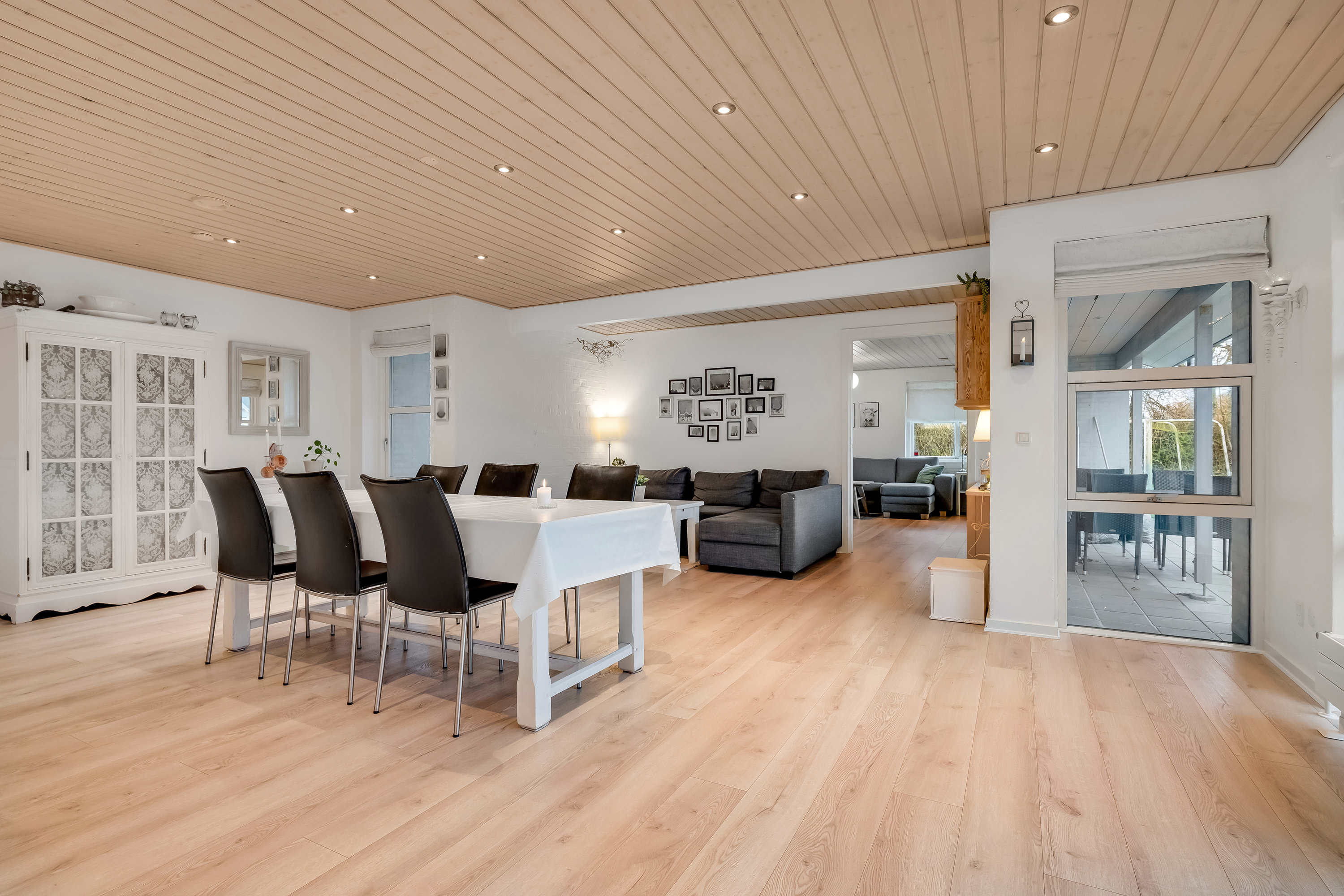 Fremhævet køkken alrum billede i fuldskærmstilstand. Billede af Uglevej 30, Heldum, 7620 Lemvig