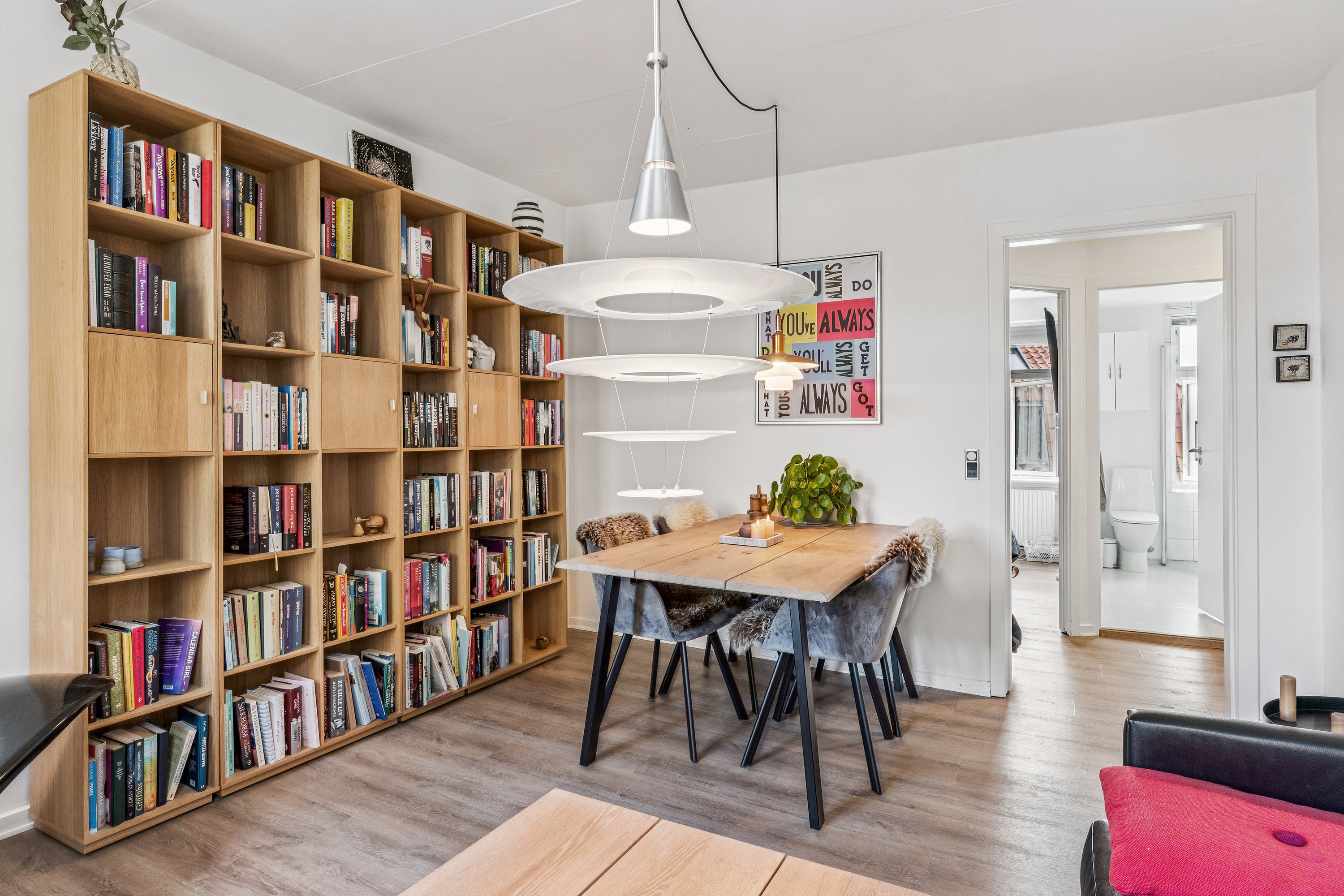 Fremhævet stue billede i fuldskærmstilstand. Billede af Søndergade 9, 1. tv., 9000 Aalborg