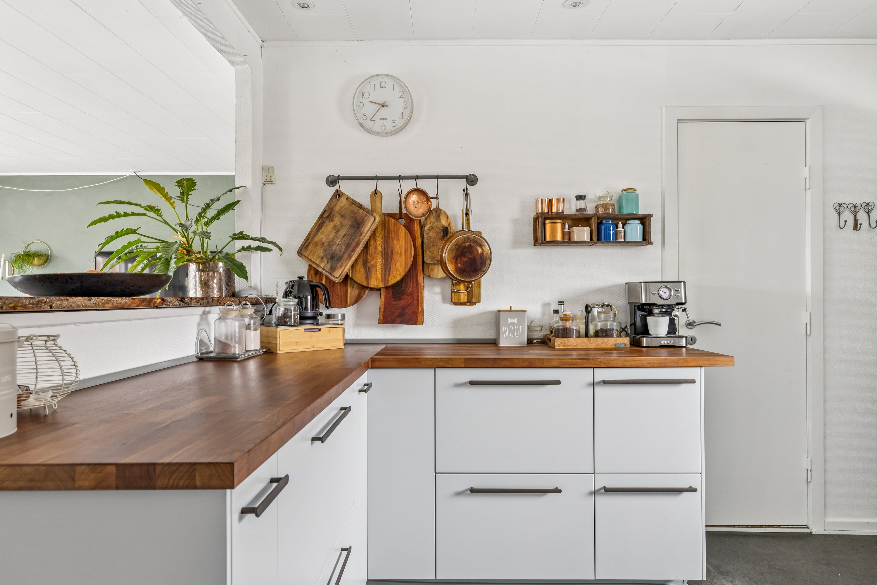 Fremhævet køkken billede i fuldskærmstilstand. Billede af Agervænget 19, 4420 Regstrup