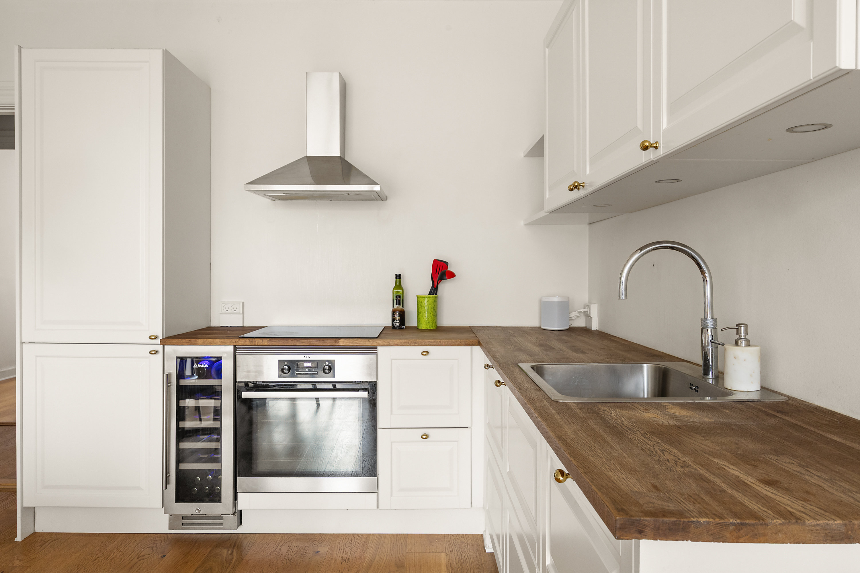 Fremhævet køkken billede i fuldskærmstilstand. Billede af Adelgade 47, 4. tv., 1304 København K