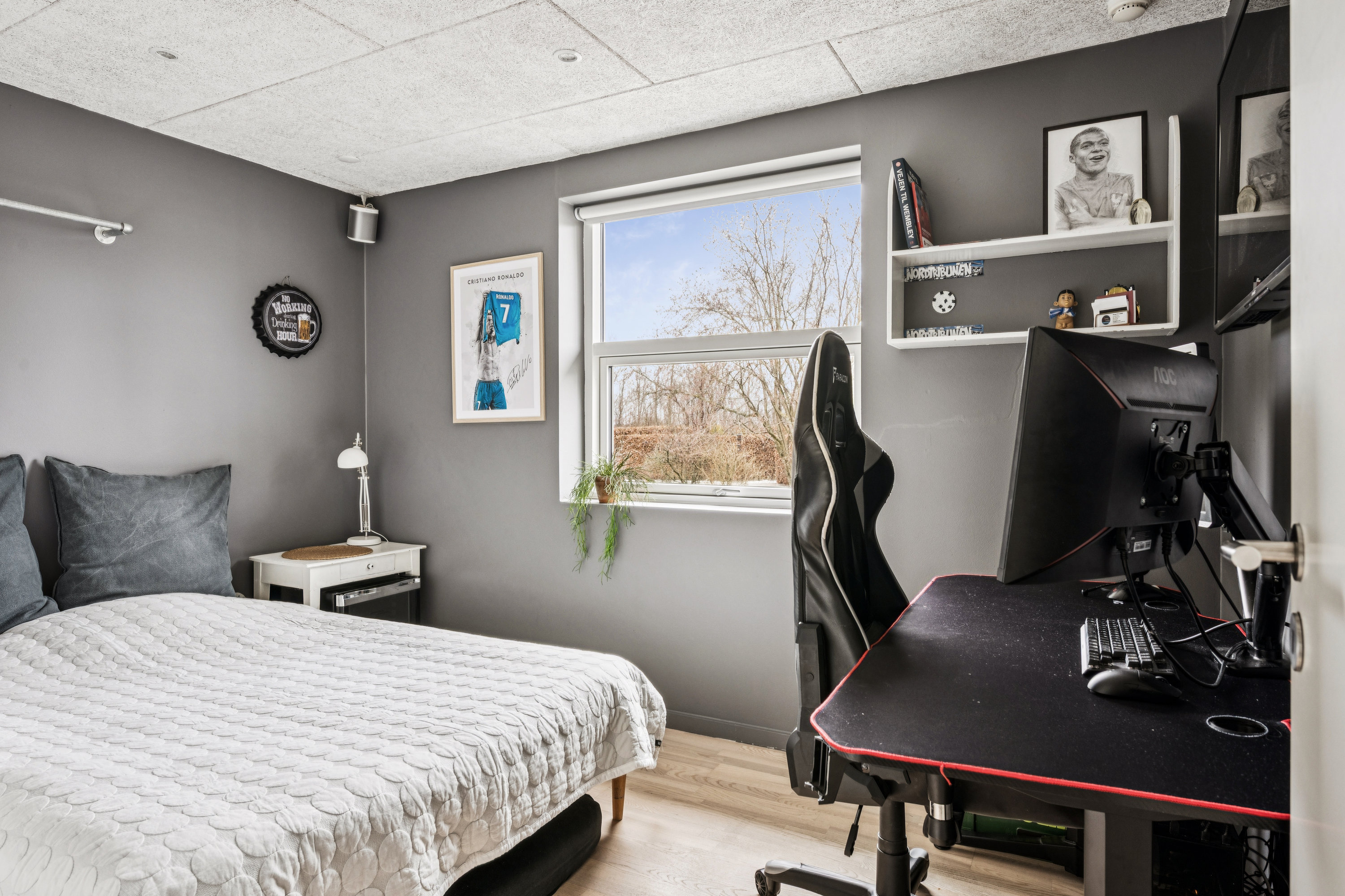 Fremhævet værelse billede i fuldskærmstilstand. Billede af Linde Alle 42, 8963 Auning