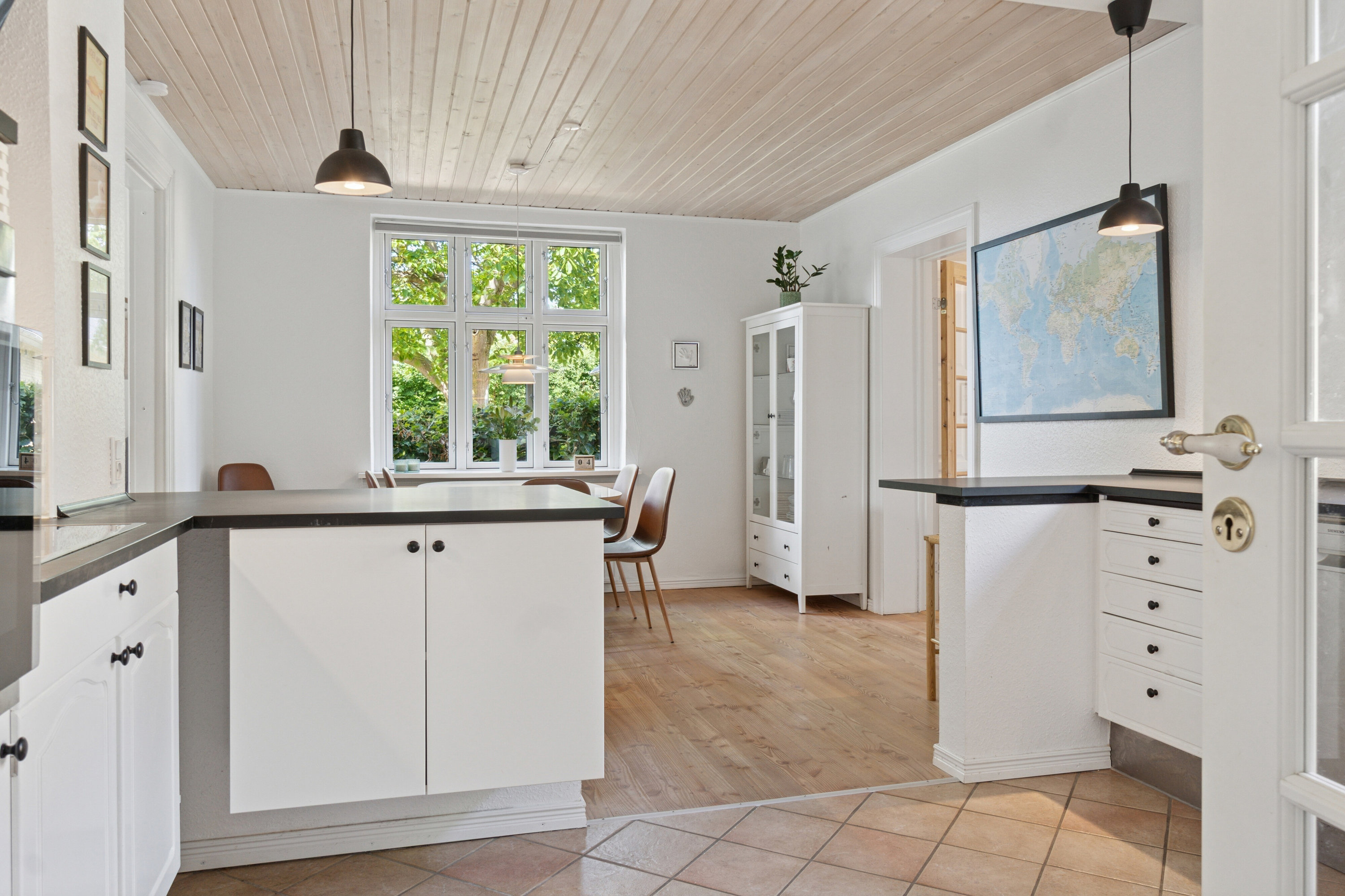 Fremhævet køkken billede i fuldskærmstilstand. Billede af Næsbyskovvej 15, Næsbyskov, 4200 Slagelse