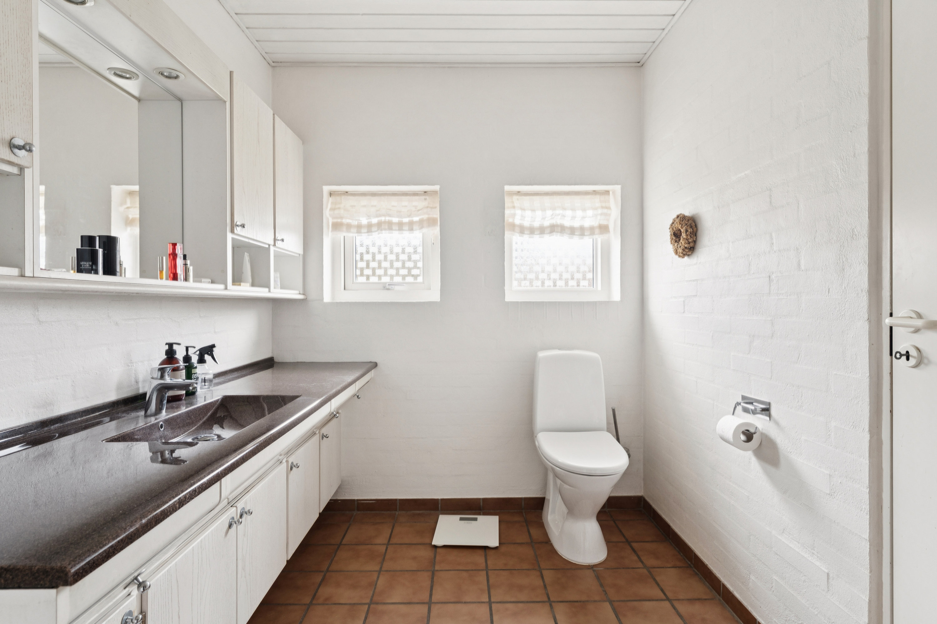 Fremhævet badeværelse billede i fuldskærmstilstand. Billede af Topasdalen 2, 8930 Randers NØ