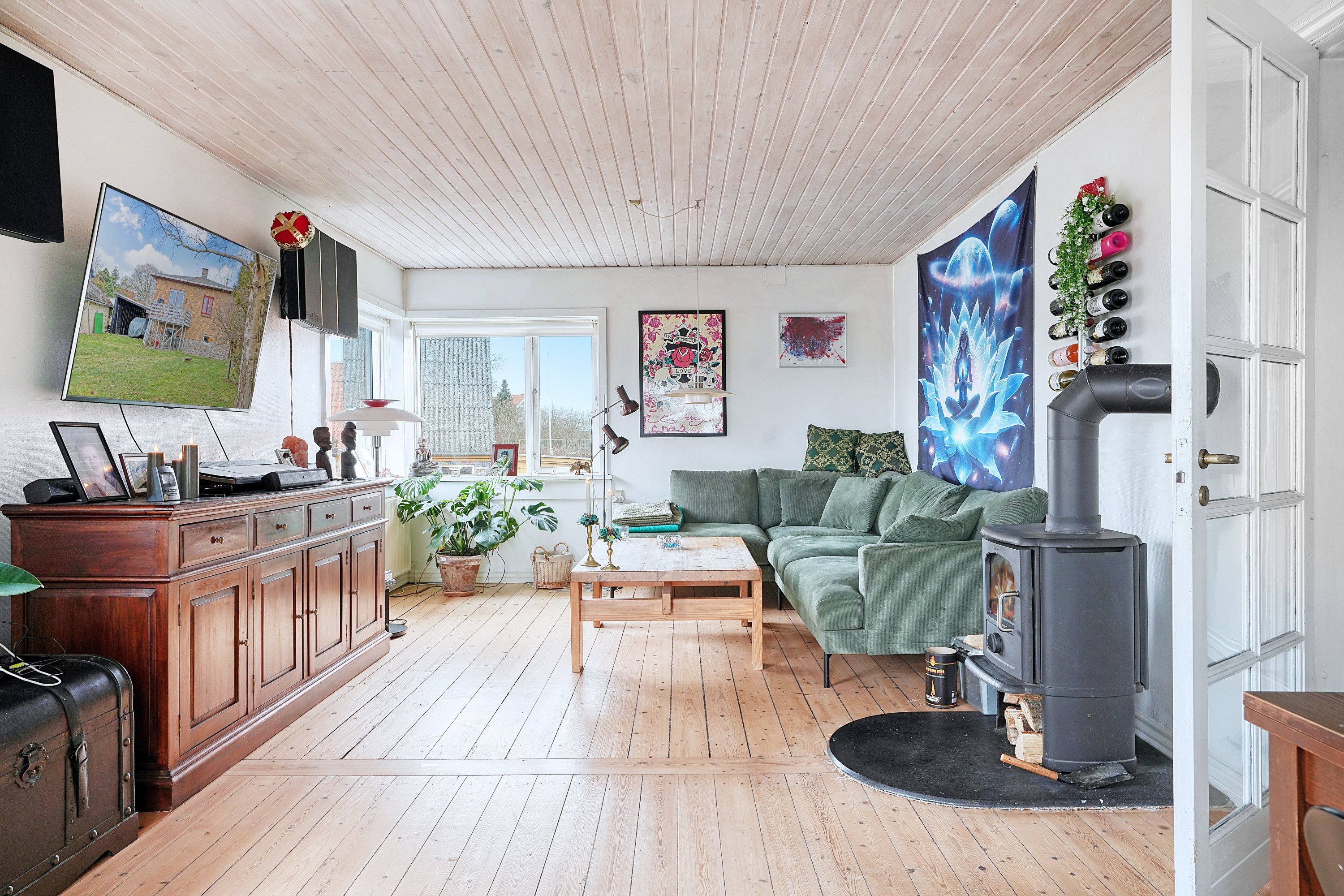 Fremhævet stue billede i fuldskærmstilstand. Billede af Østerlyngvej 28, 4500 Nykøbing Sj