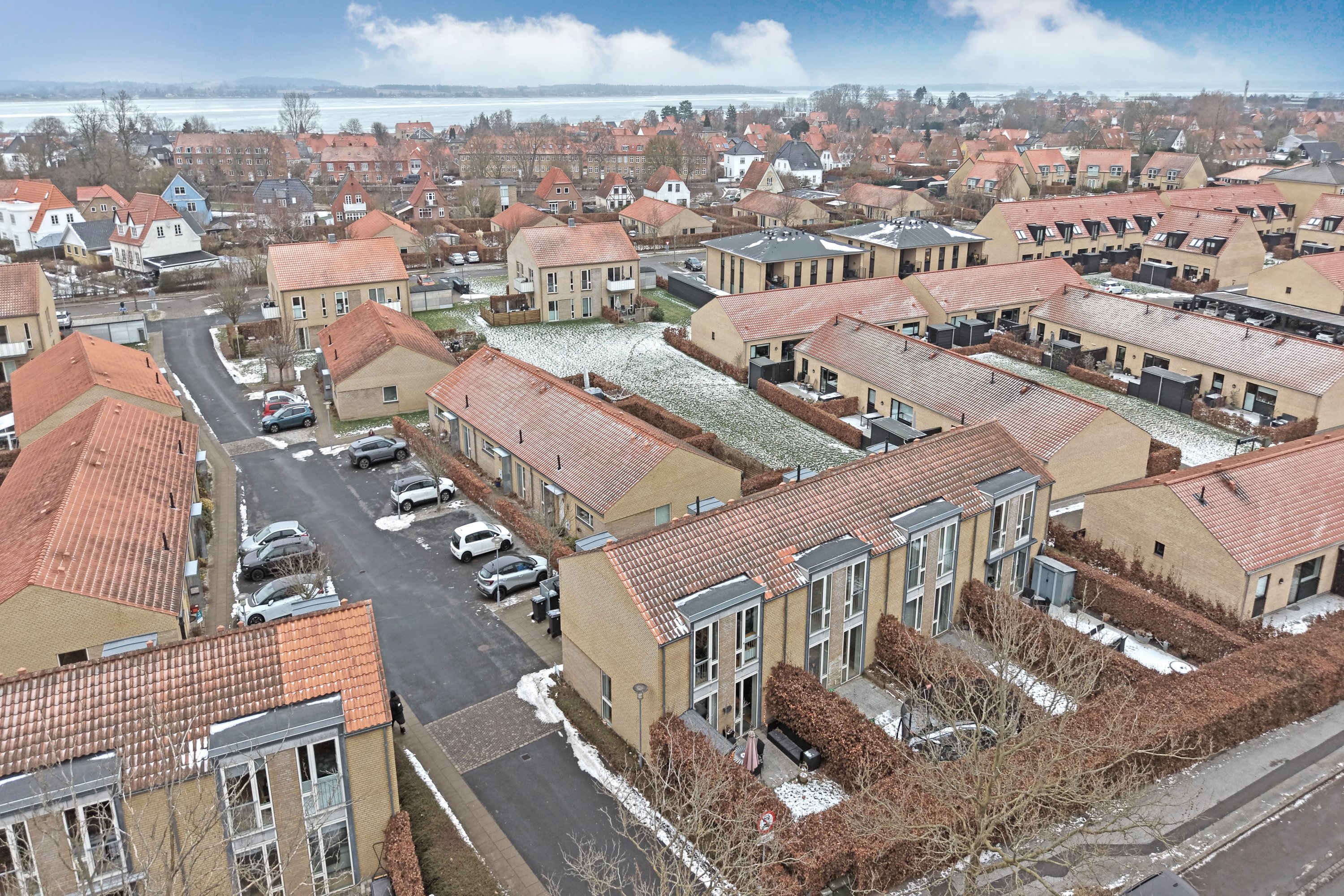 Fremhævet luftfoto billede i fuldskærmstilstand. Billede af P.C Müllers Have 2, 4300 Holbæk