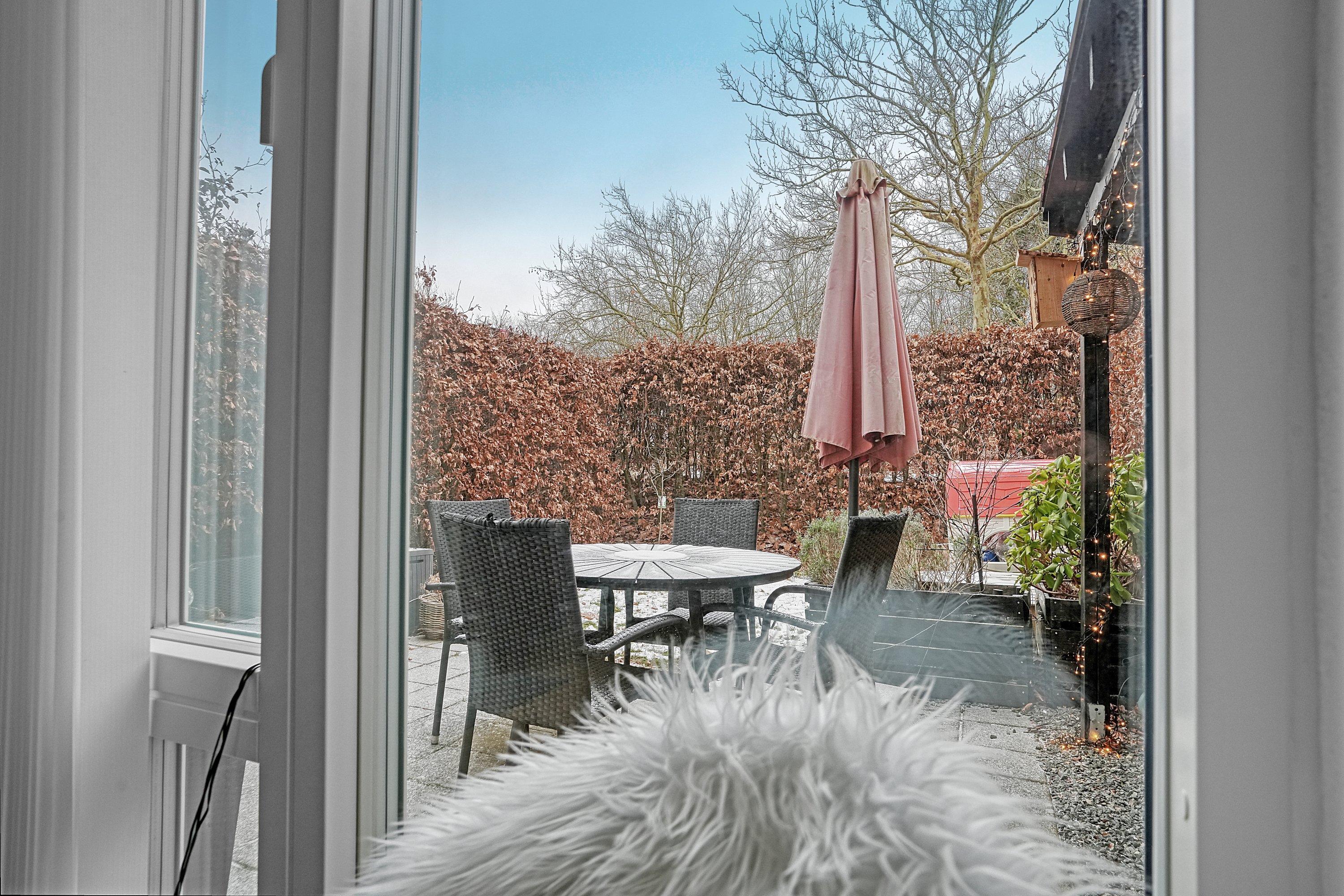 Fremhævet terrasse billede i fuldskærmstilstand. Billede af P.C Müllers Have 2, 4300 Holbæk