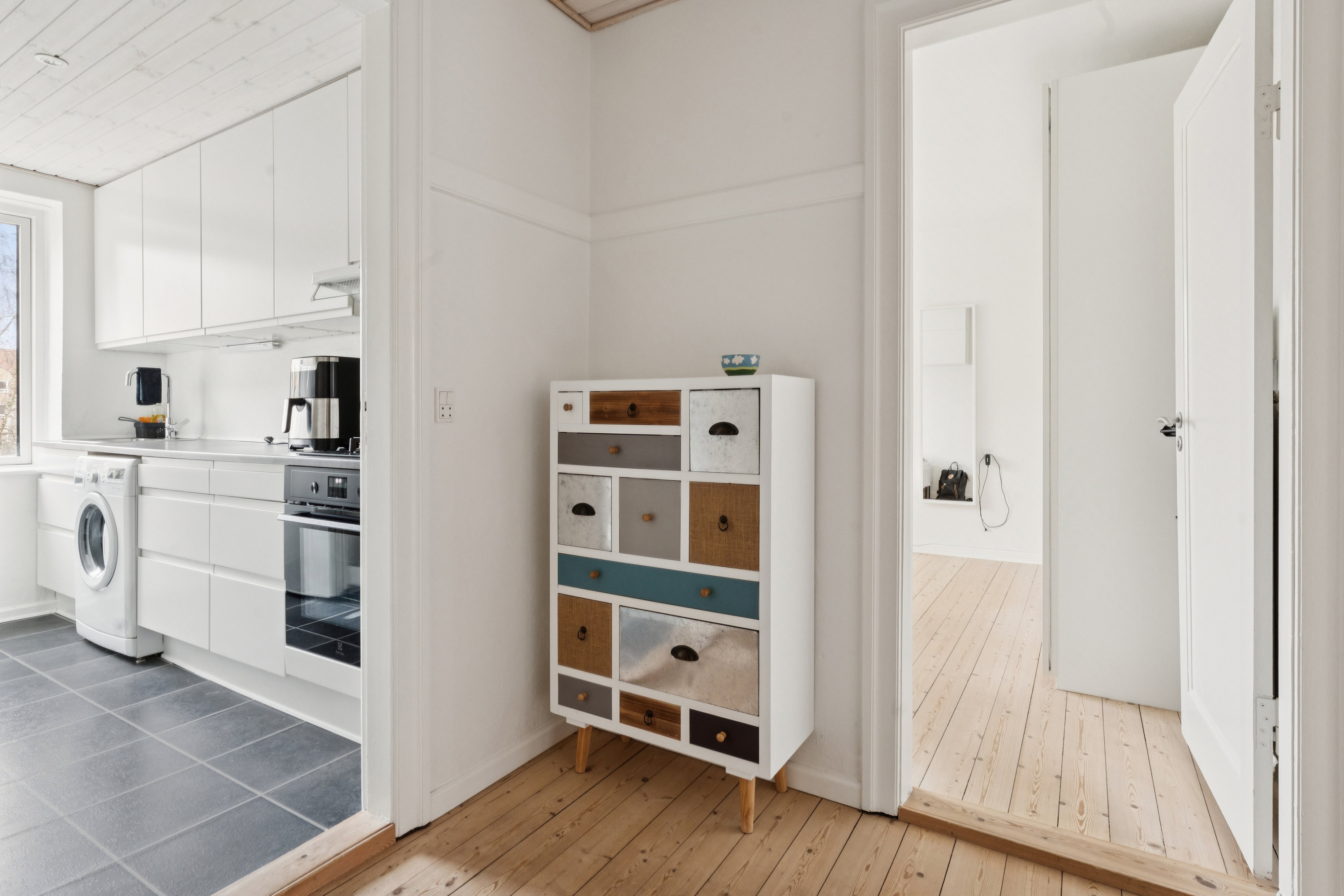 Fremhævet gang billede i fuldskærmstilstand. Billede af Willemoesgade 8, 2. th., 9000 Aalborg