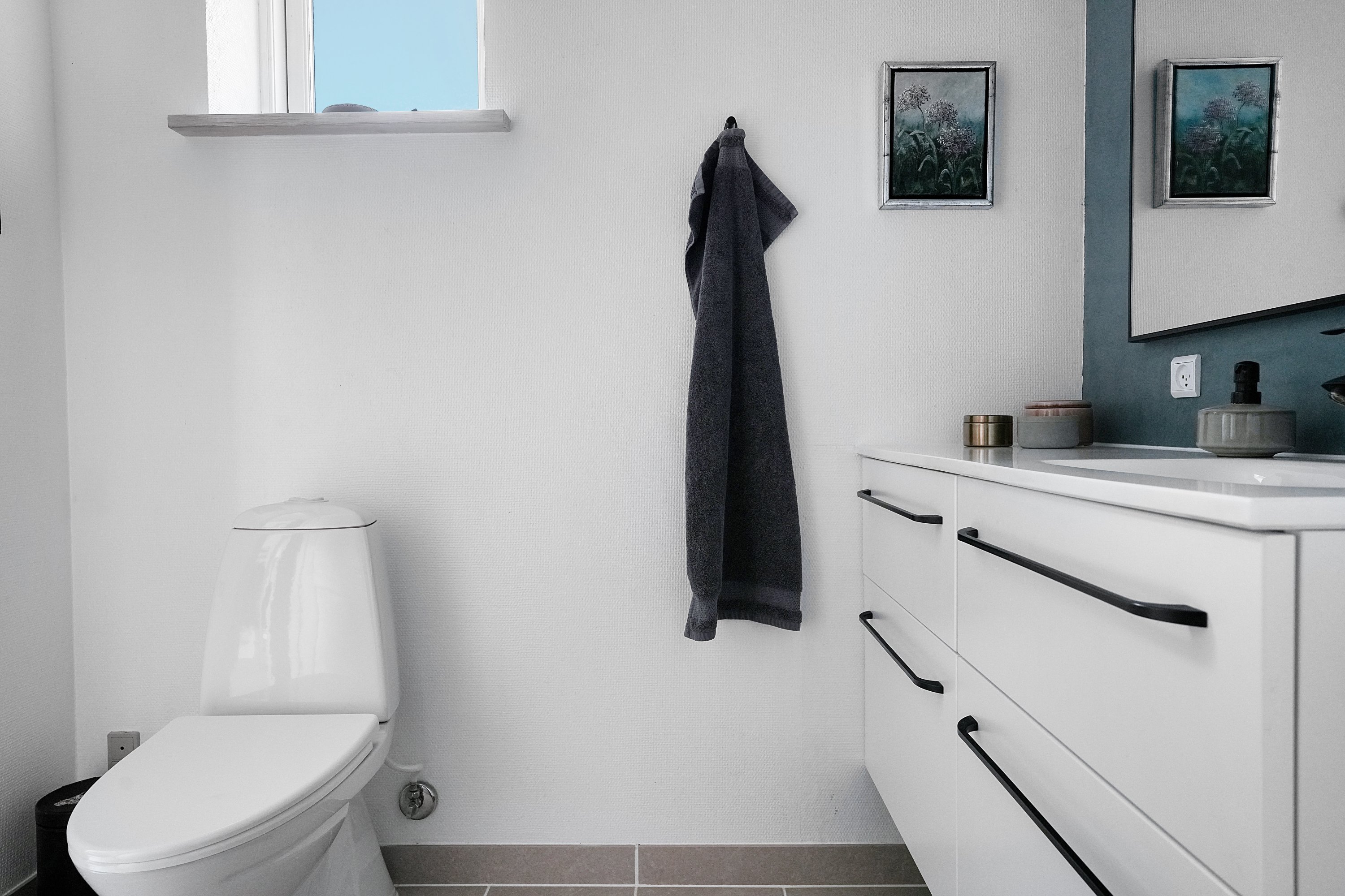 Fremhævet badeværelse billede i fuldskærmstilstand. Billede af Hedelyngen 3, 4573 Højby